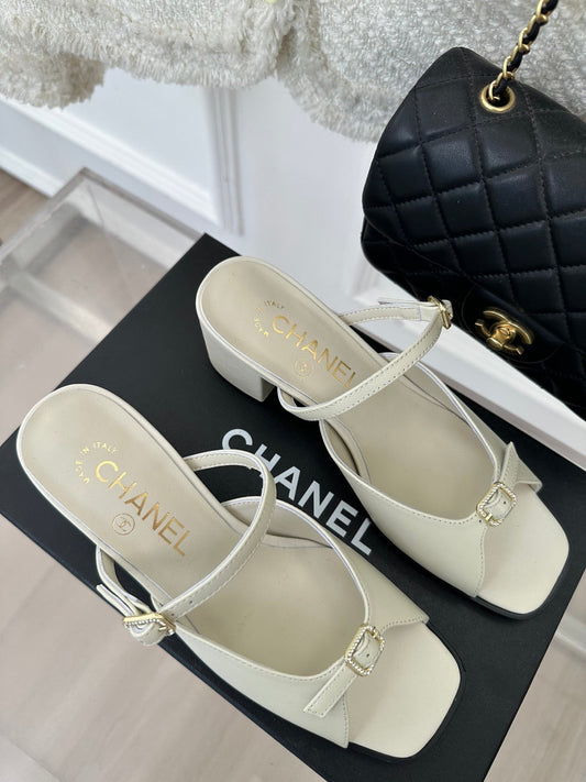 Luxury Shoes Sandals - CHL - 243