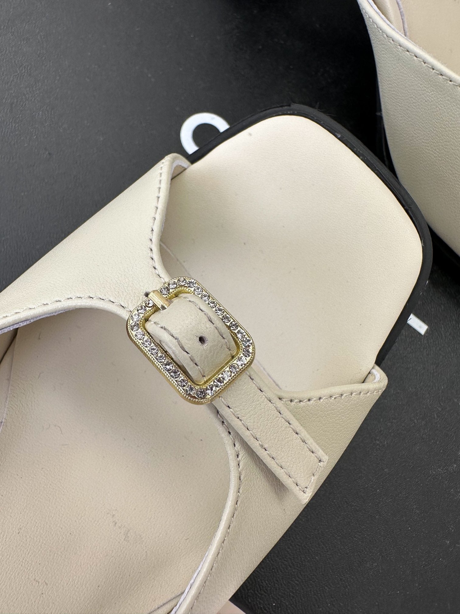 Luxury Shoes Sandals - CHL - 243