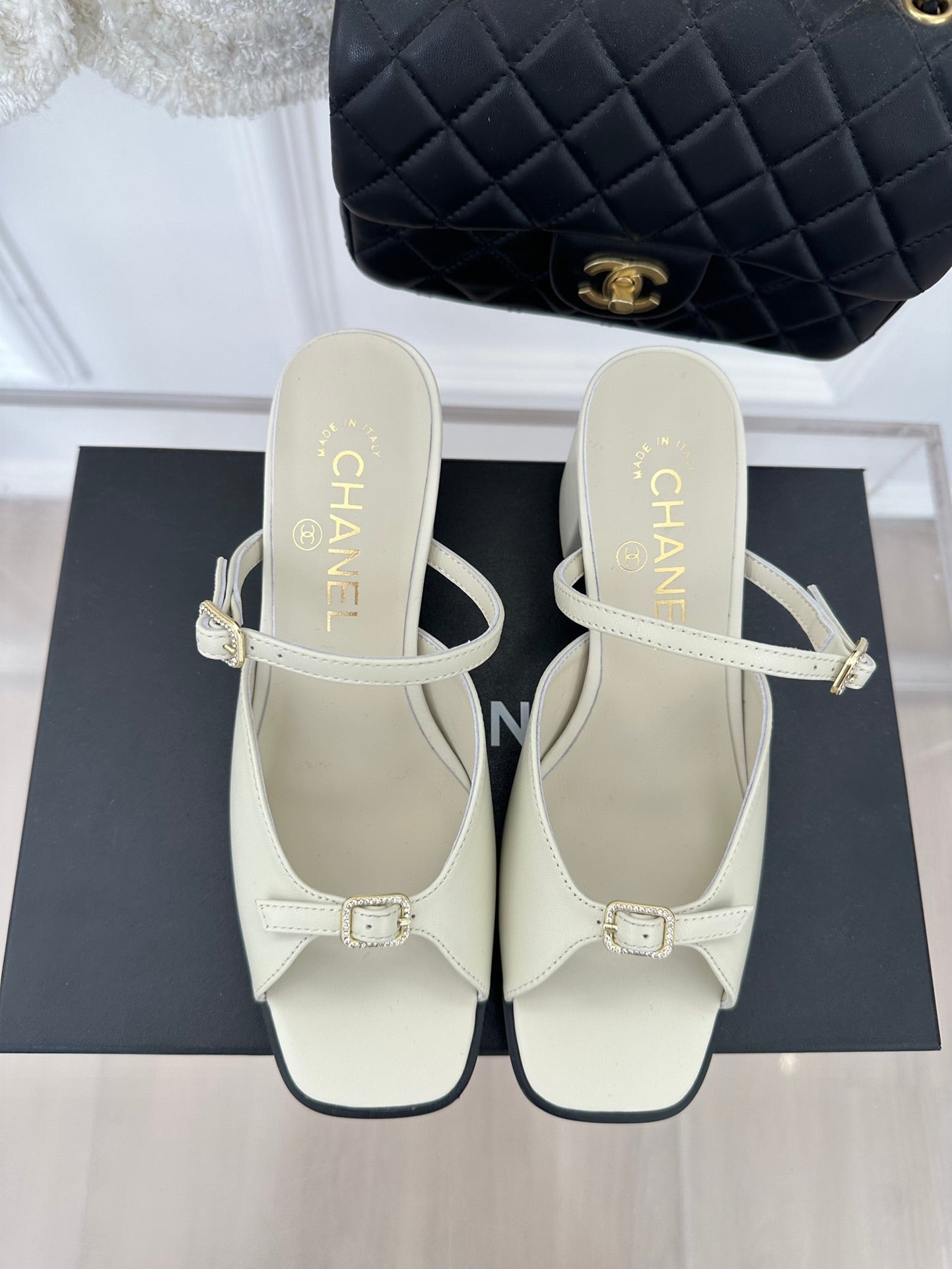 Luxury Shoes Sandals - CHL - 243