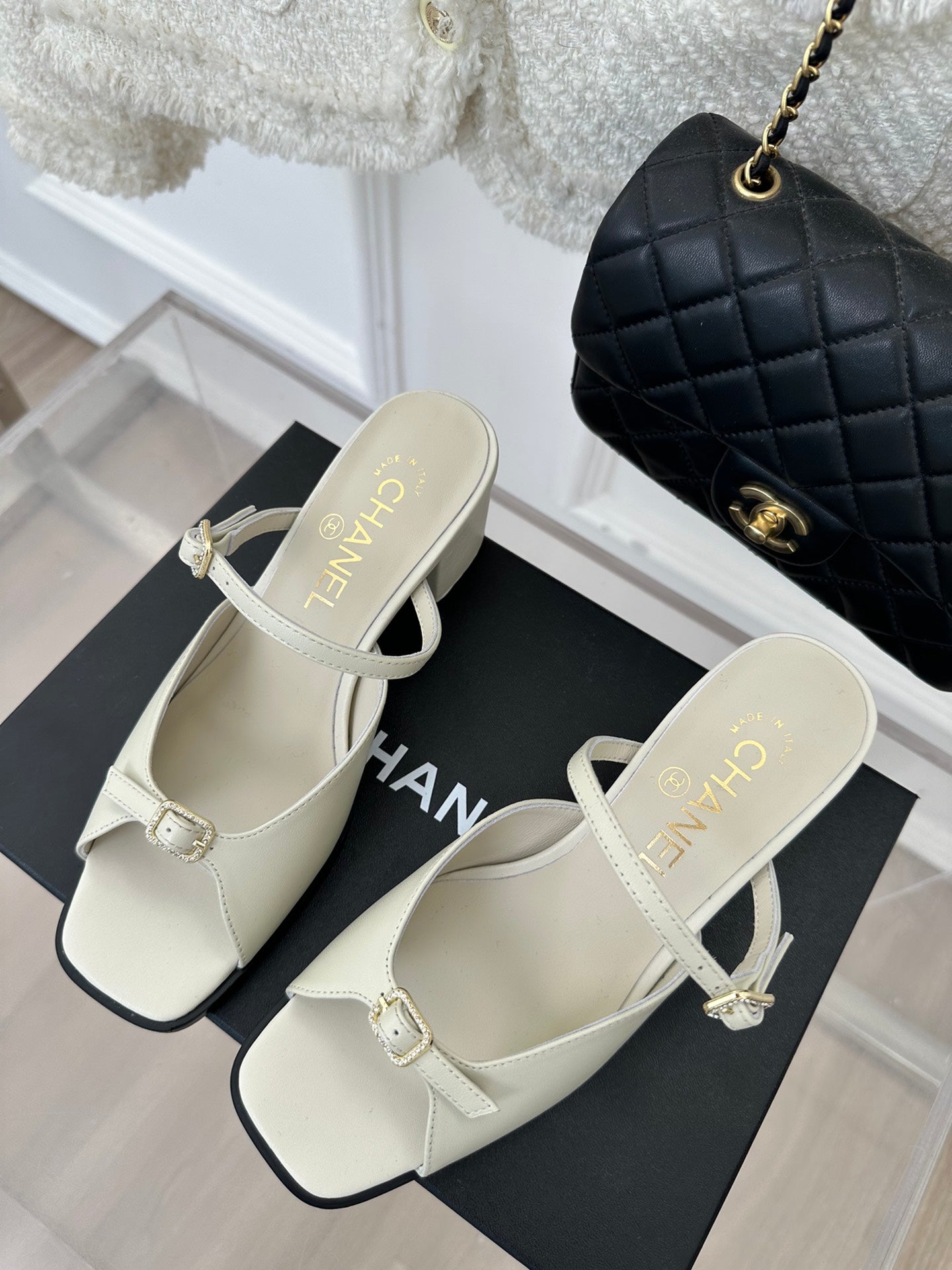 Luxury Shoes Sandals - CHL - 243