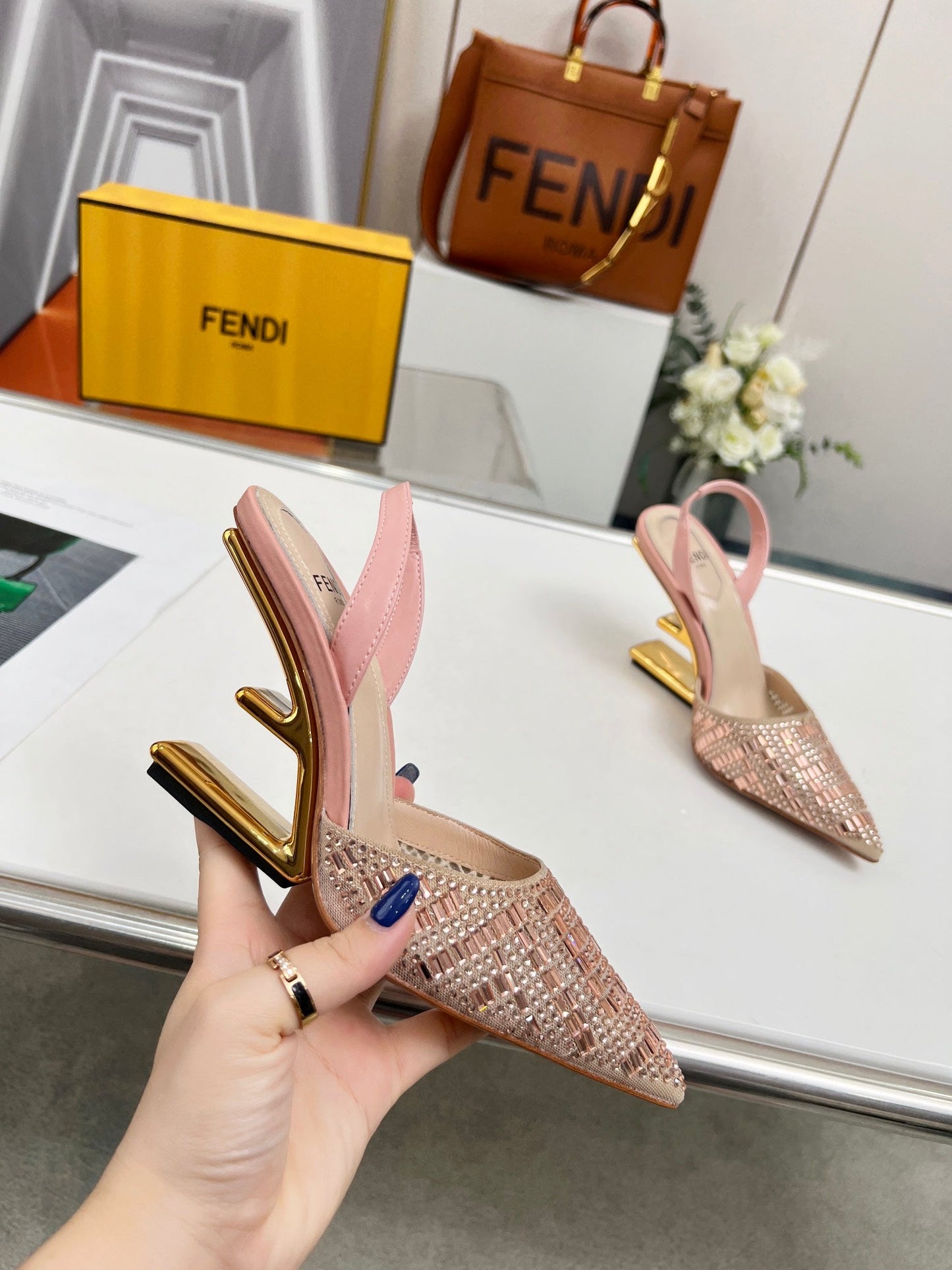 Luxury Shoes - FED - 077