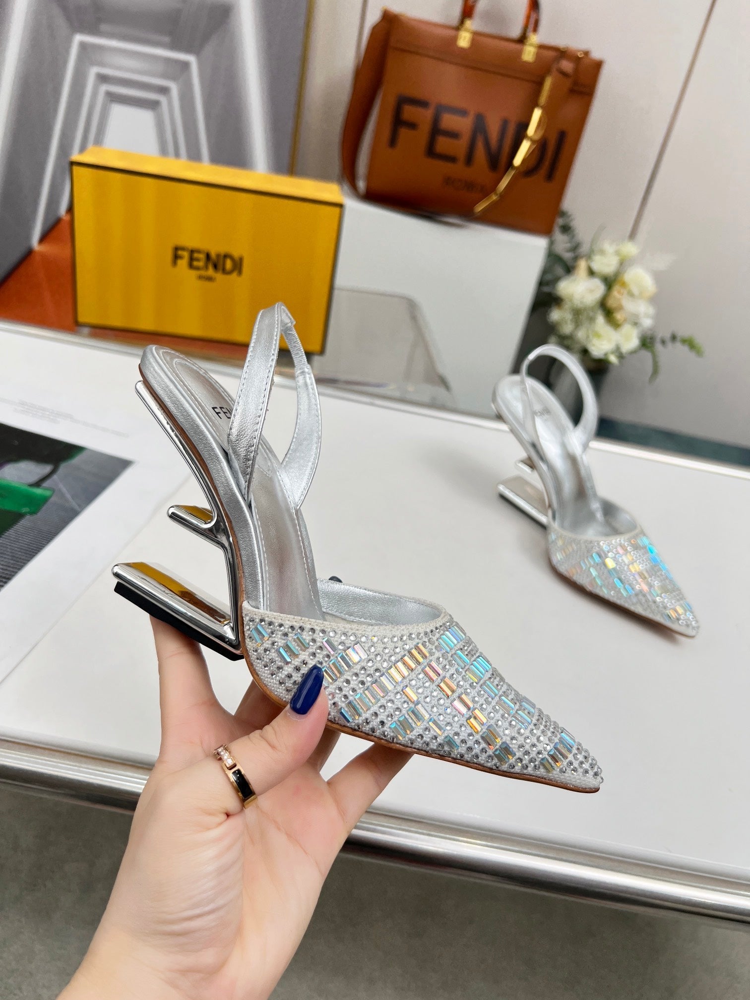 Luxury Shoes - FED - 078