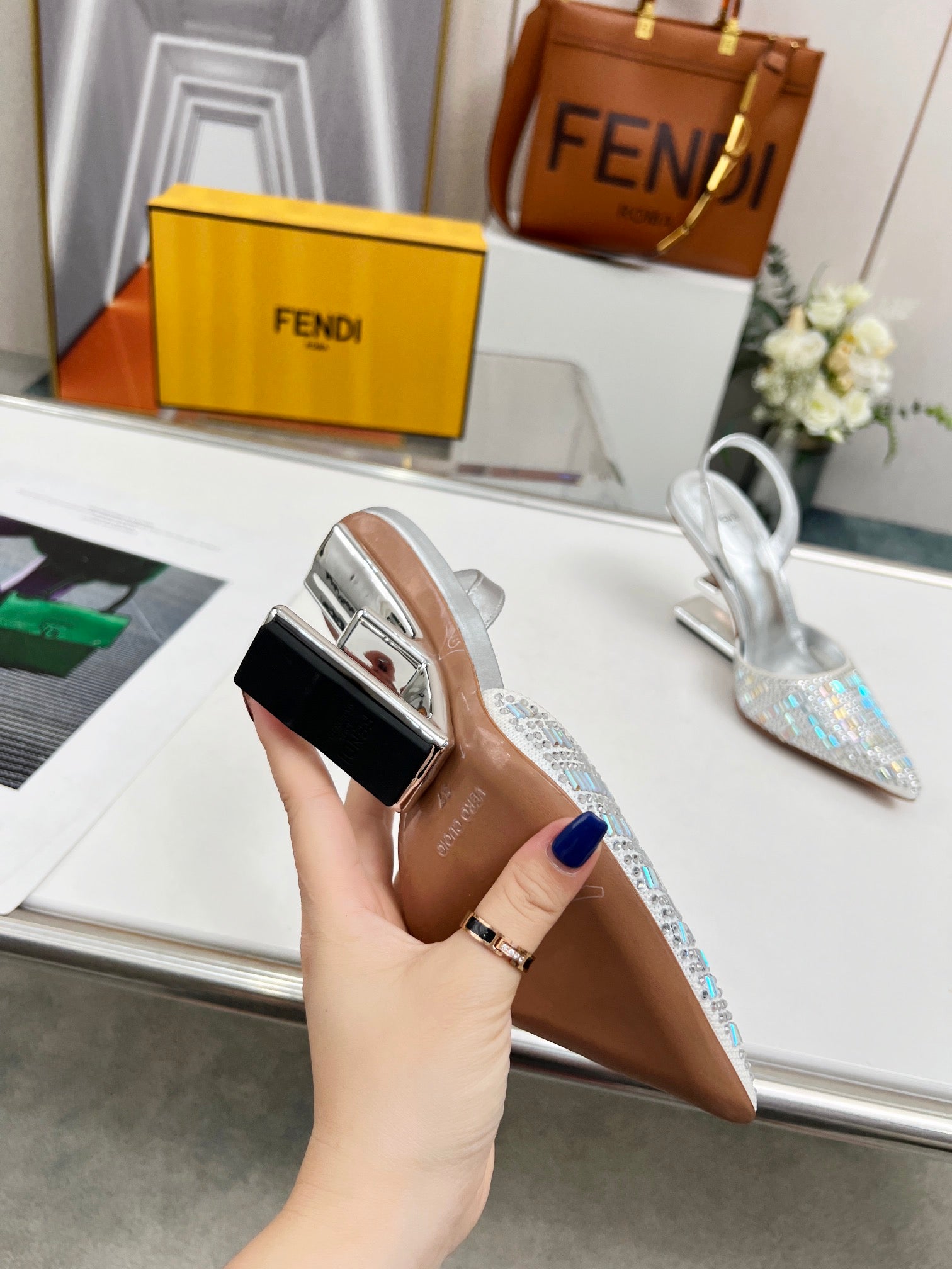 Luxury Shoes - FED - 078