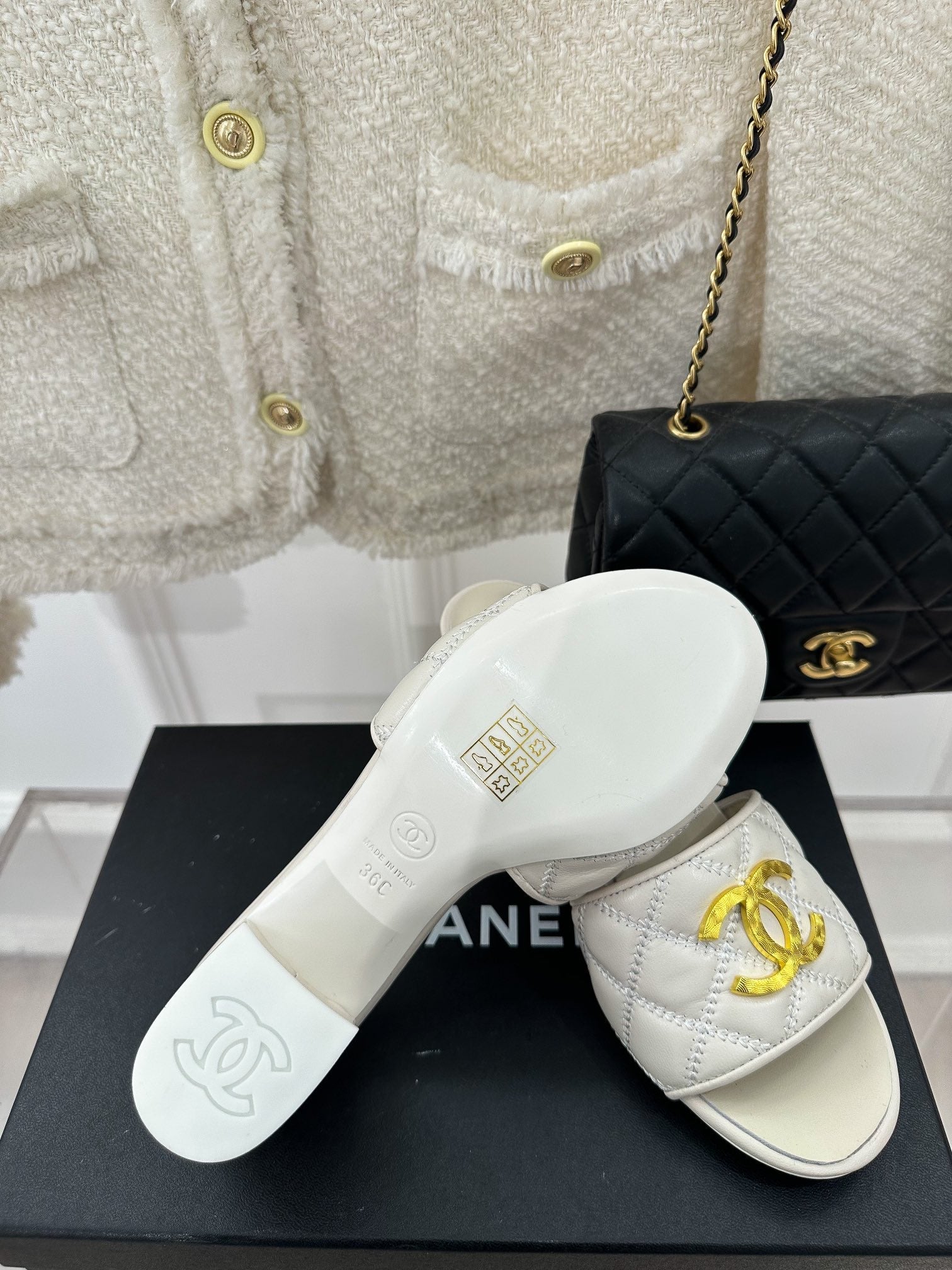 Luxury Shoes Sandals - CHL - 197