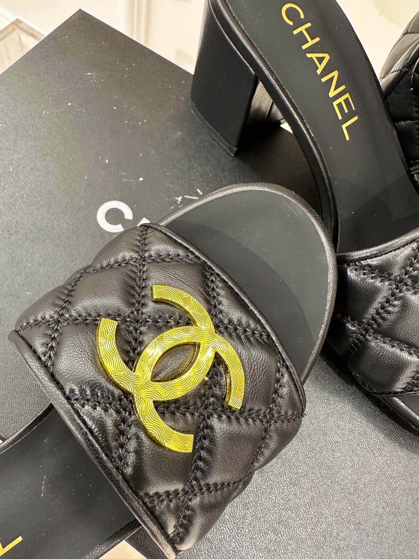 Luxury Shoes Sandals - CHL - 199