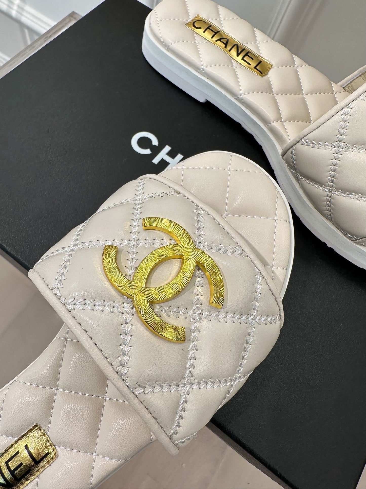 Luxury Shoes Sandals - CHL - 200