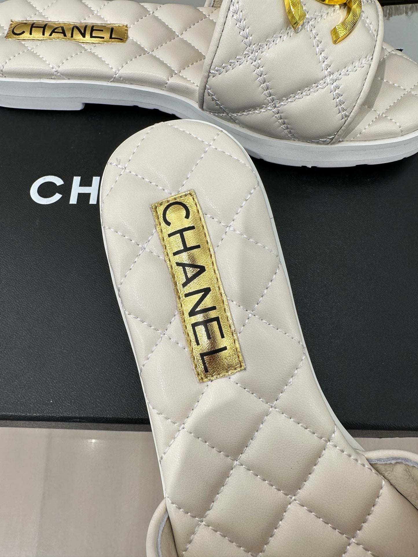 Luxury Shoes Sandals - CHL - 200