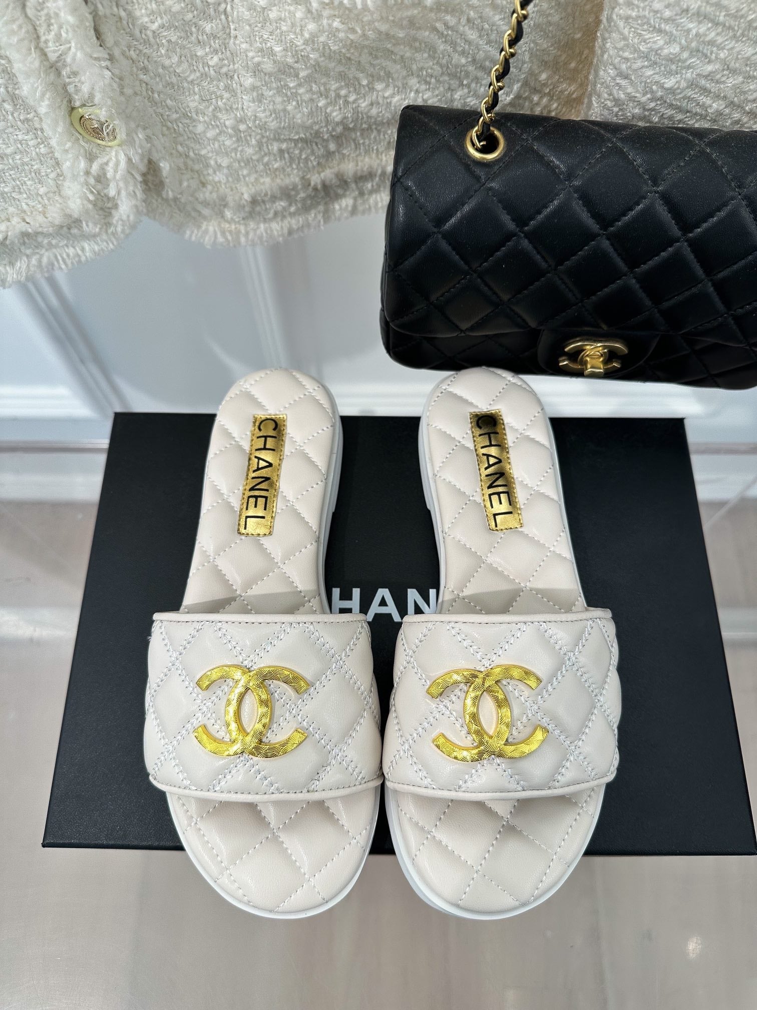 Luxury Shoes Sandals - CHL - 200