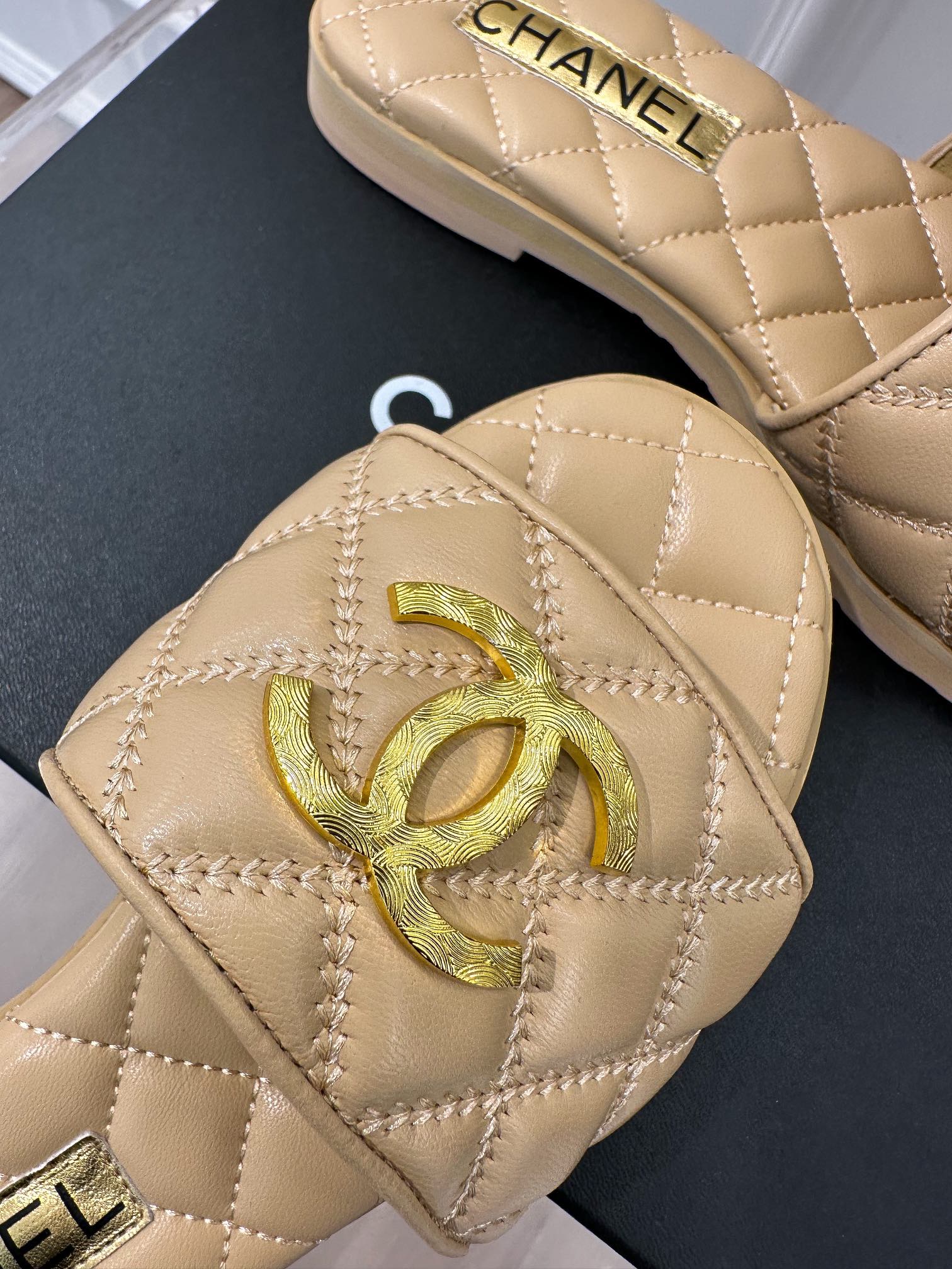 Luxury Shoes Sandals - CHL - 201