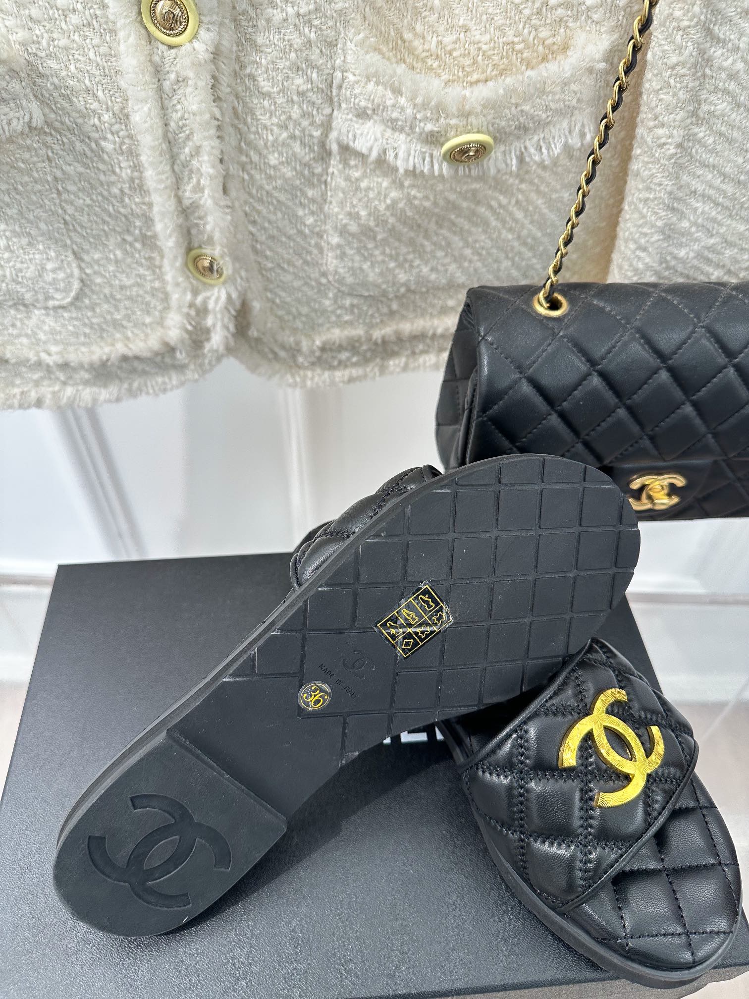 Luxury Shoes Sandals - CHL - 202