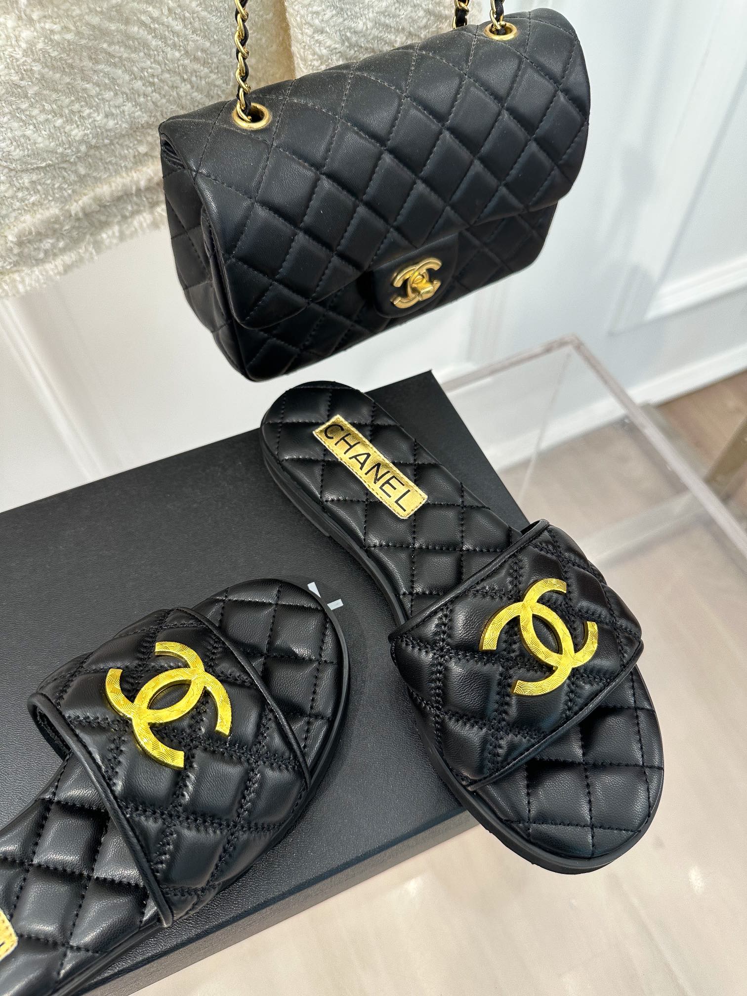 Luxury Shoes Sandals - CHL - 202