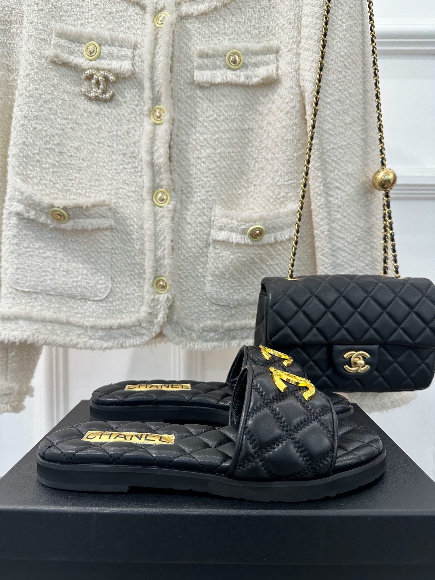 Luxury Shoes Sandals - CHL - 202