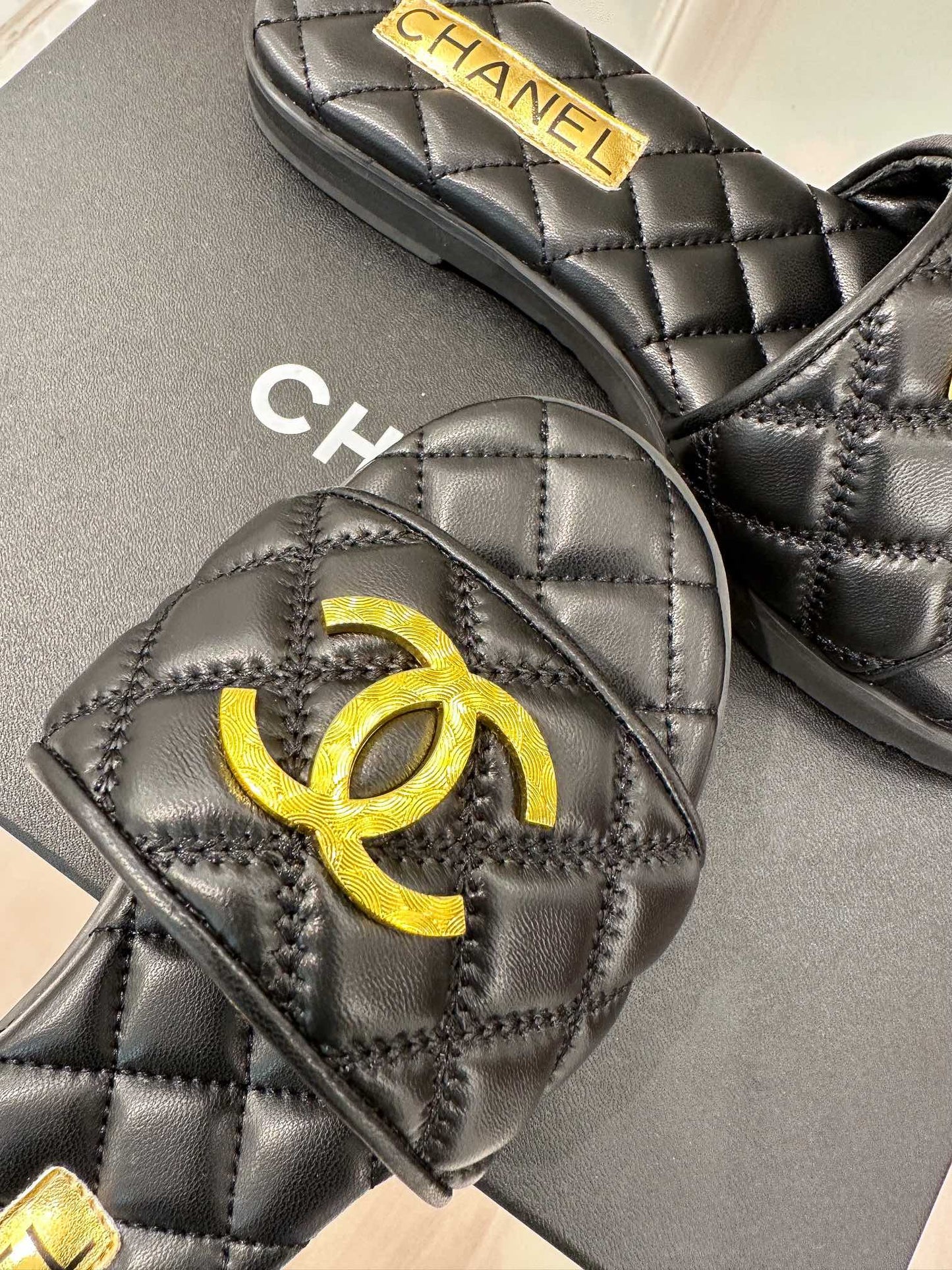 Luxury Shoes Sandals - CHL - 202