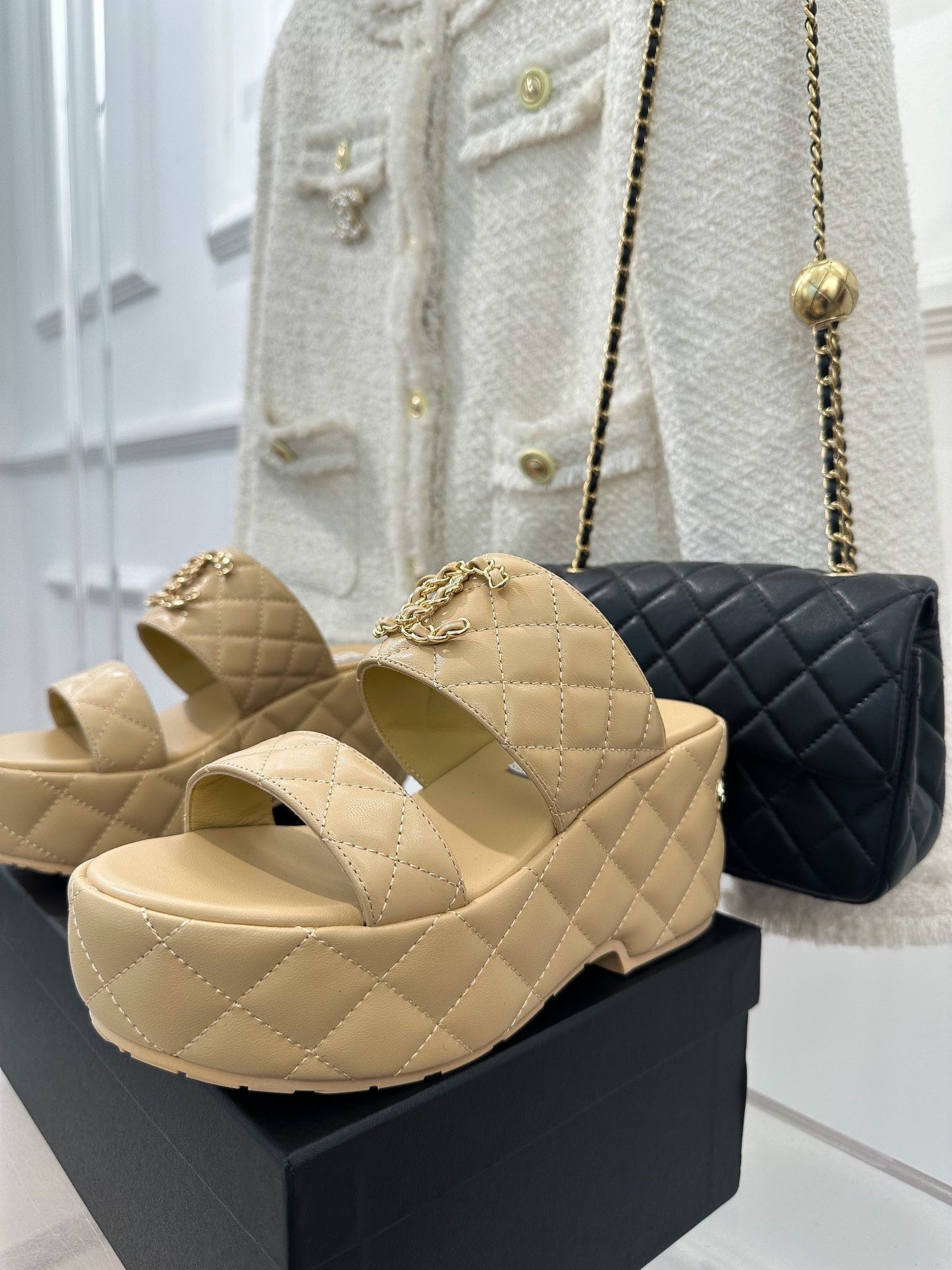 Luxury Shoes Sandals - CHL - 195