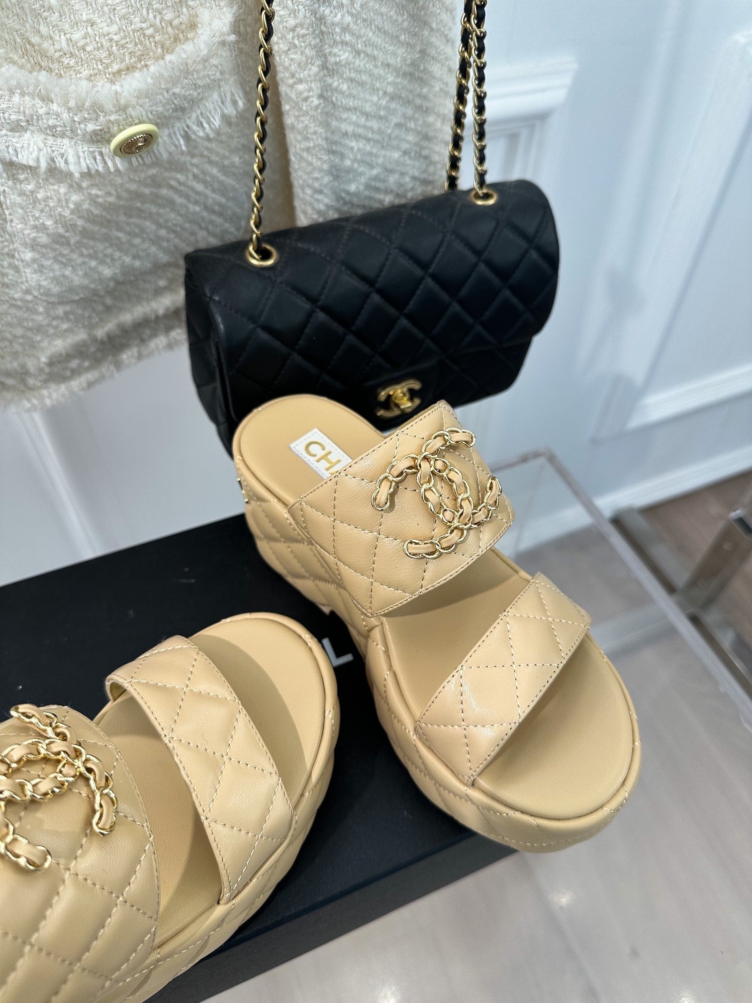 Luxury Shoes Sandals - CHL - 195