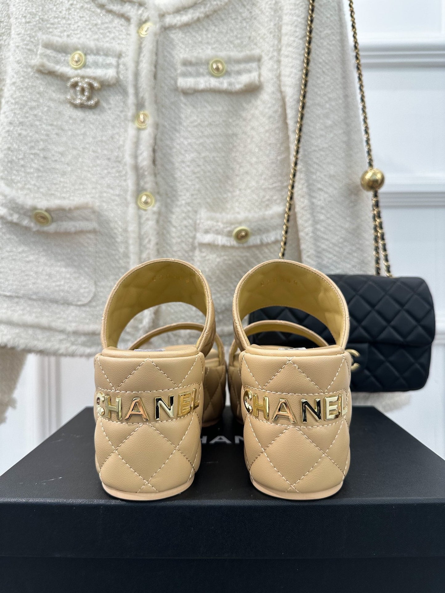 Luxury Shoes Sandals - CHL - 195