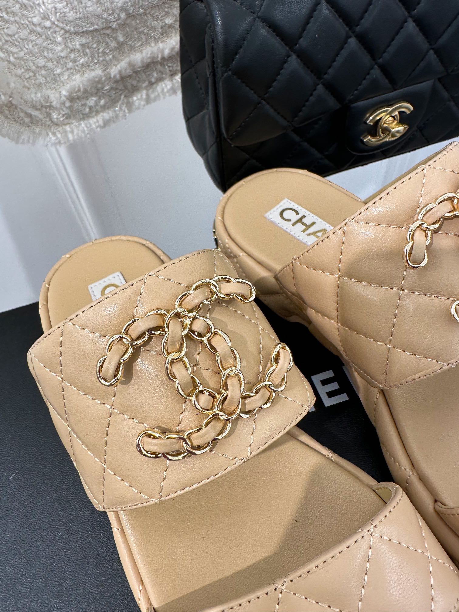 Luxury Shoes Sandals - CHL - 192