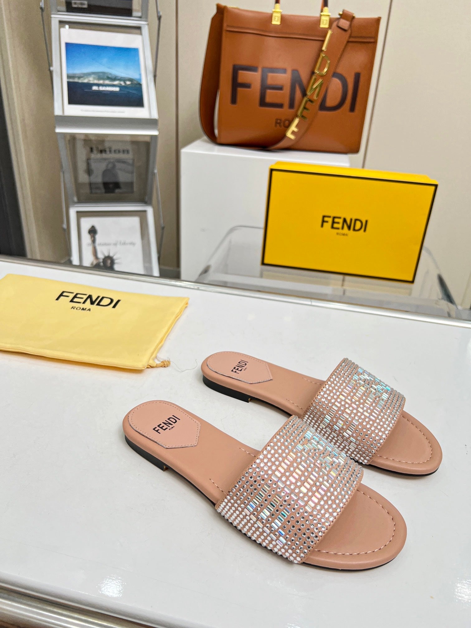 Luxury Shoes - FED - 074