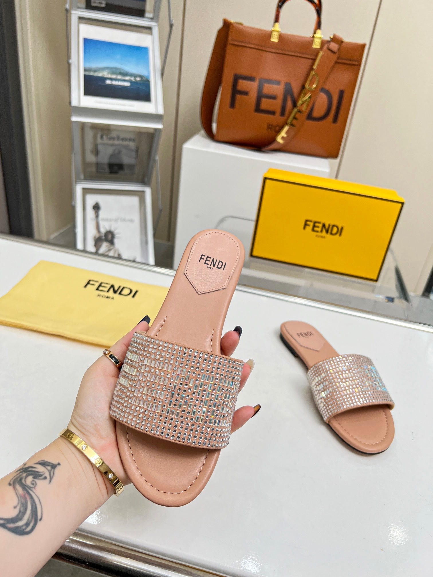 Luxury Shoes - FED - 074