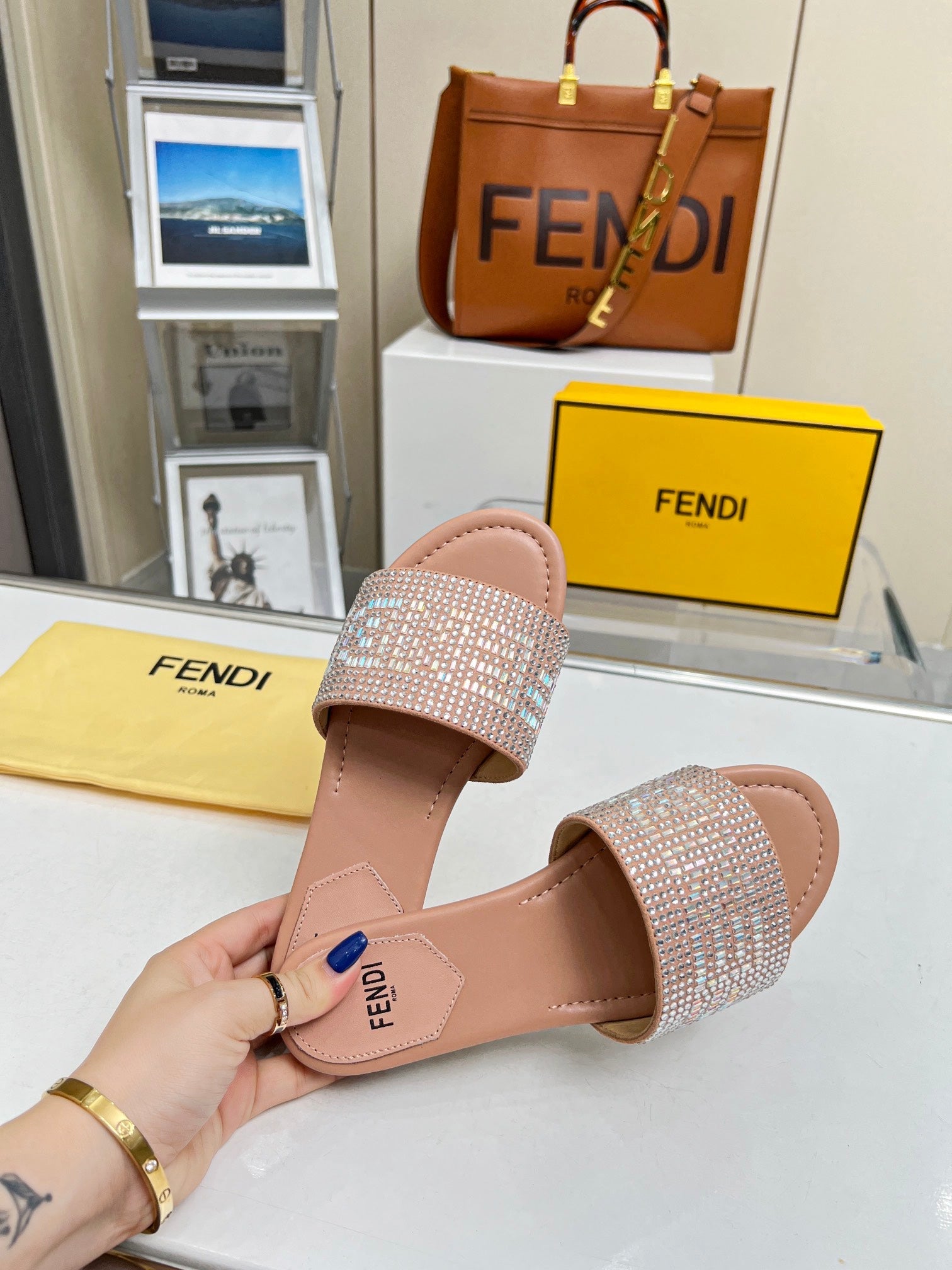 Luxury Shoes - FED - 074