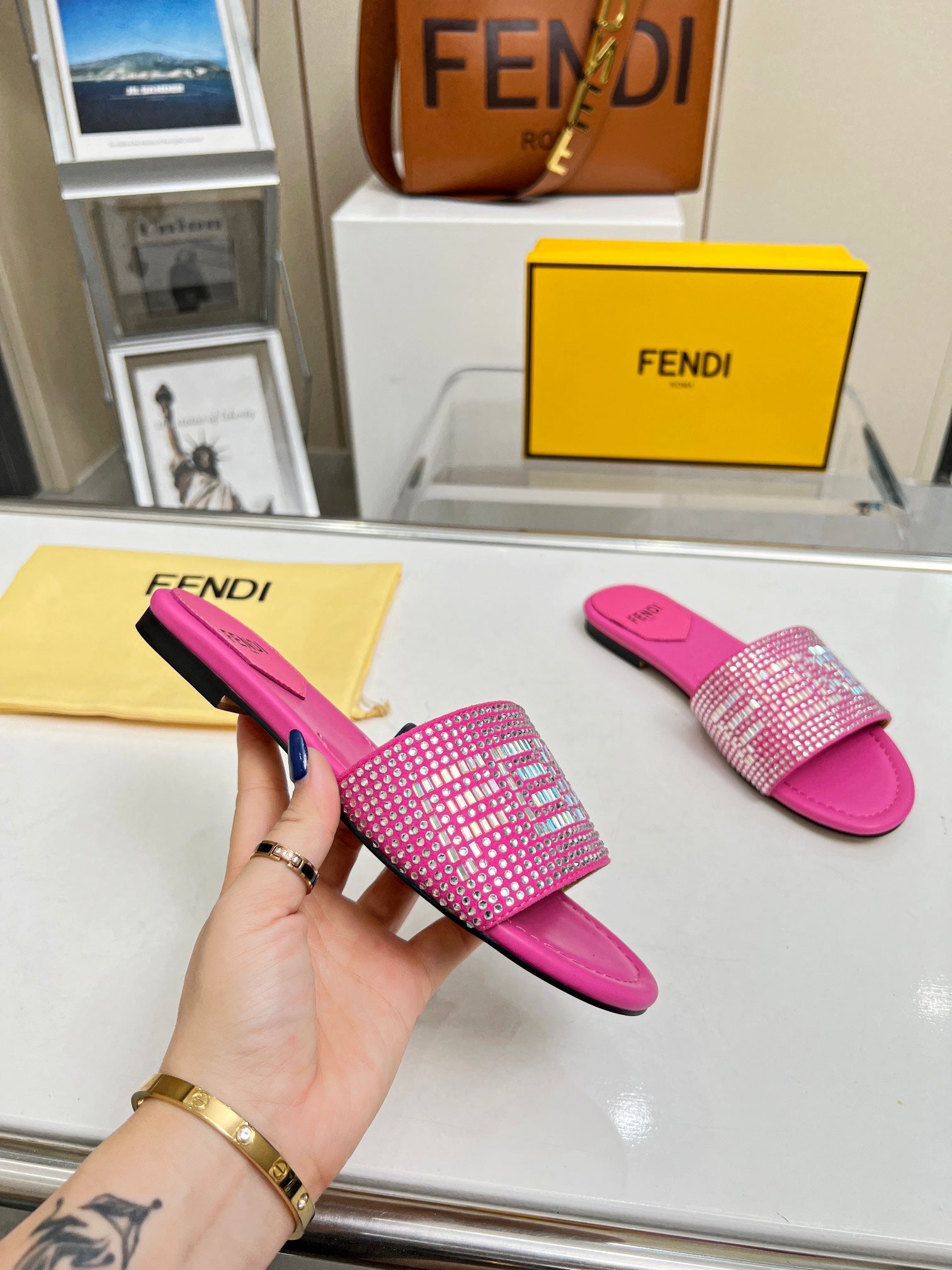 Luxury Shoes - FED - 073