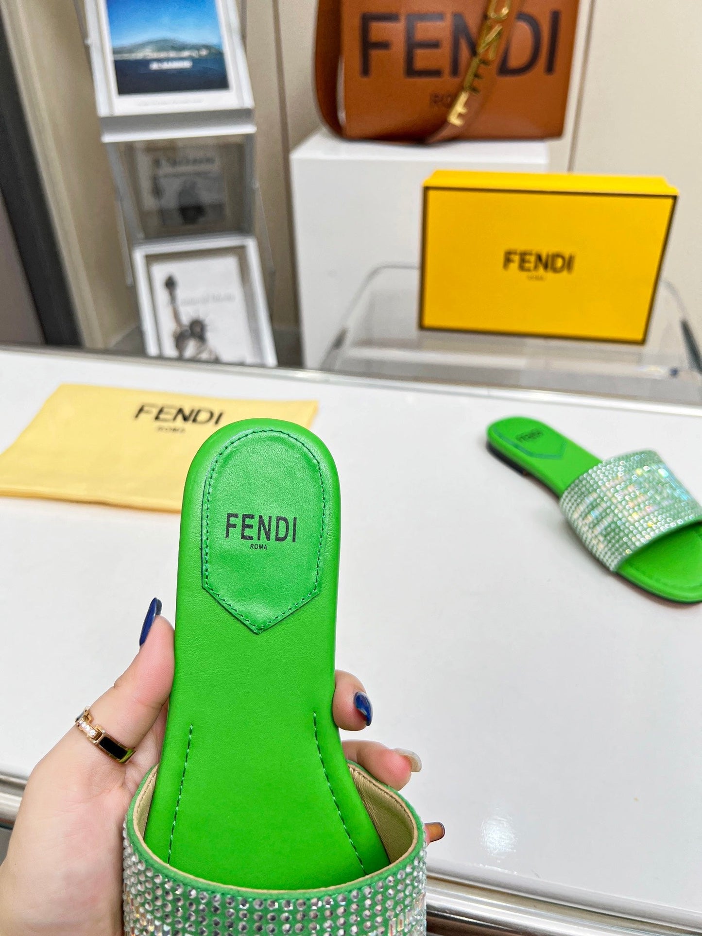 Luxury Shoes - FED - 072