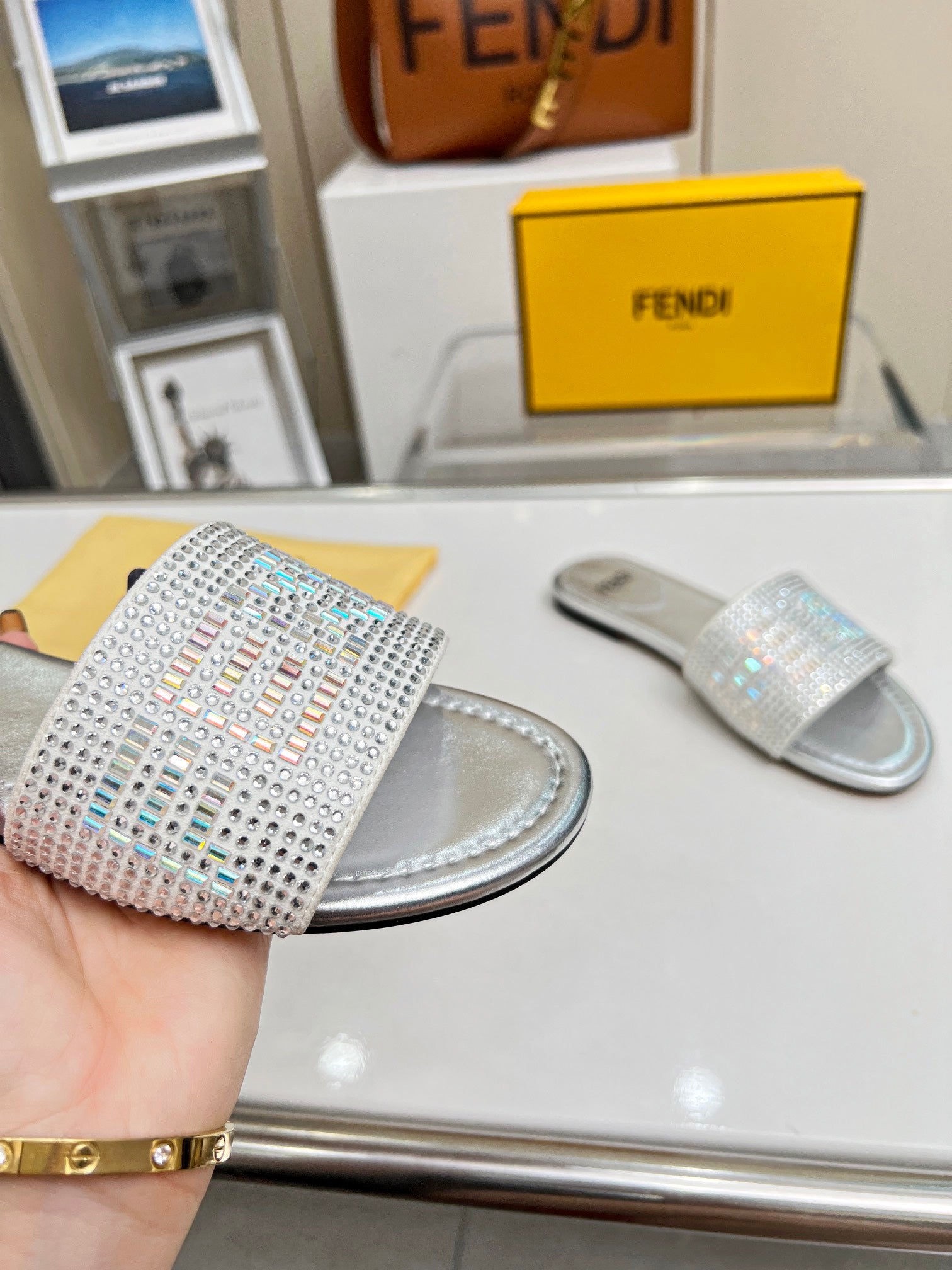 Luxury Shoes - FED - 070