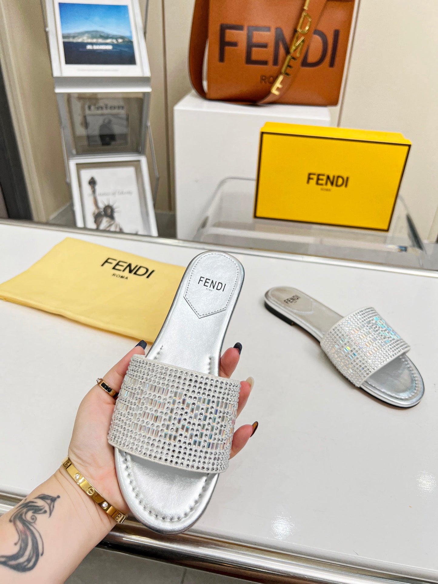 Luxury Shoes - FED - 070