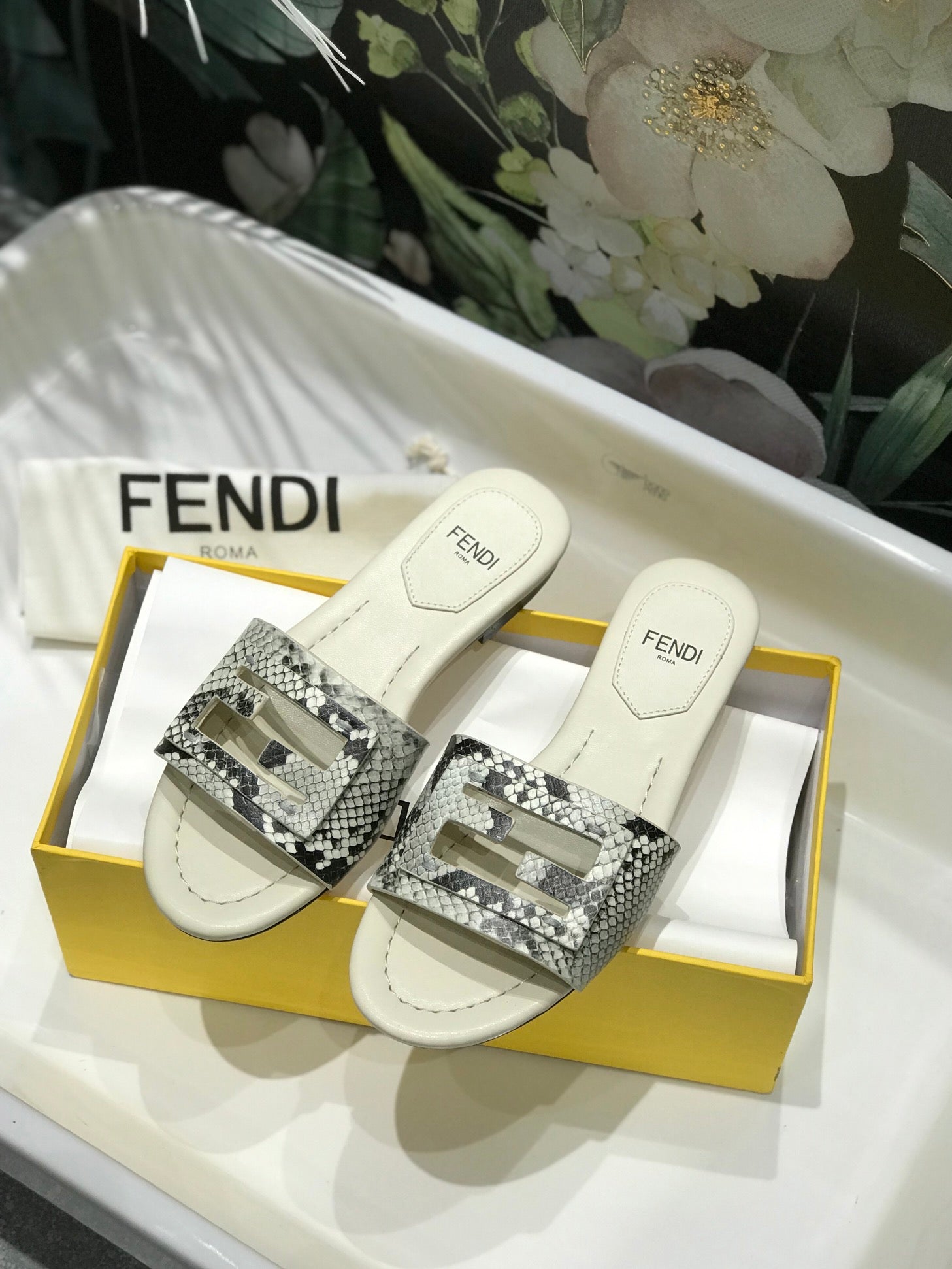 Luxury Shoes - FED - 063