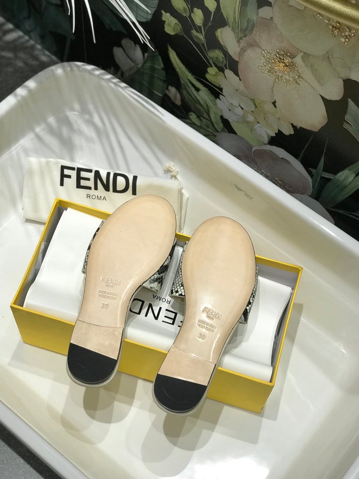 Luxury Shoes - FED - 063