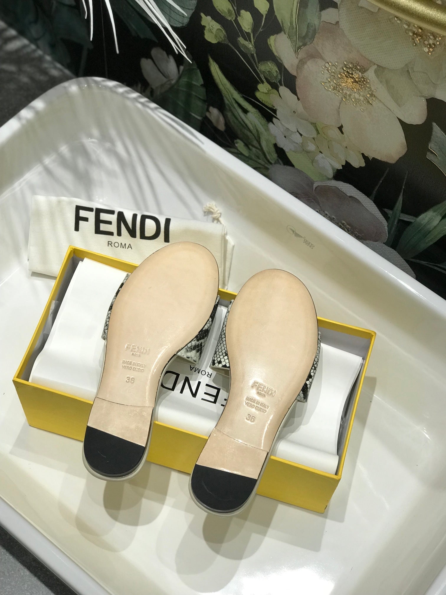 Luxury Shoes - FED - 063