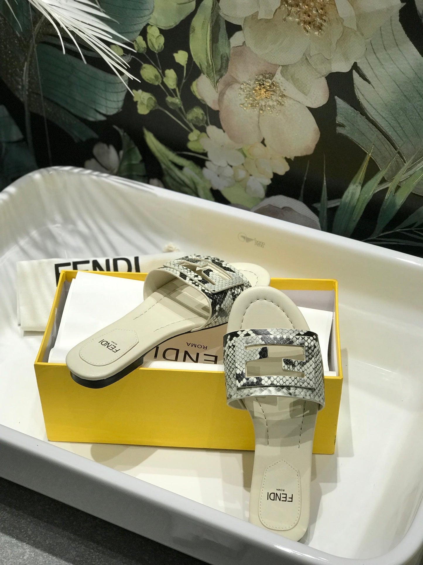 Luxury Shoes - FED - 063