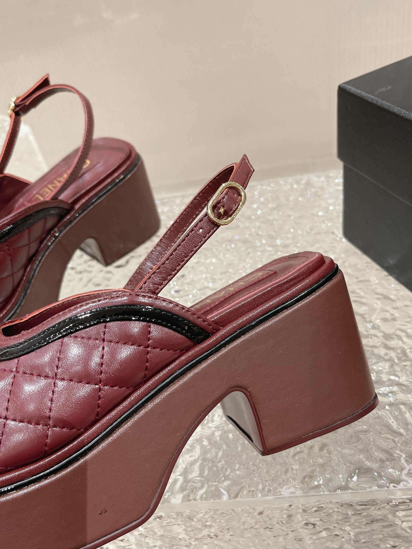 Luxury Shoes Sandals - CHL - 147