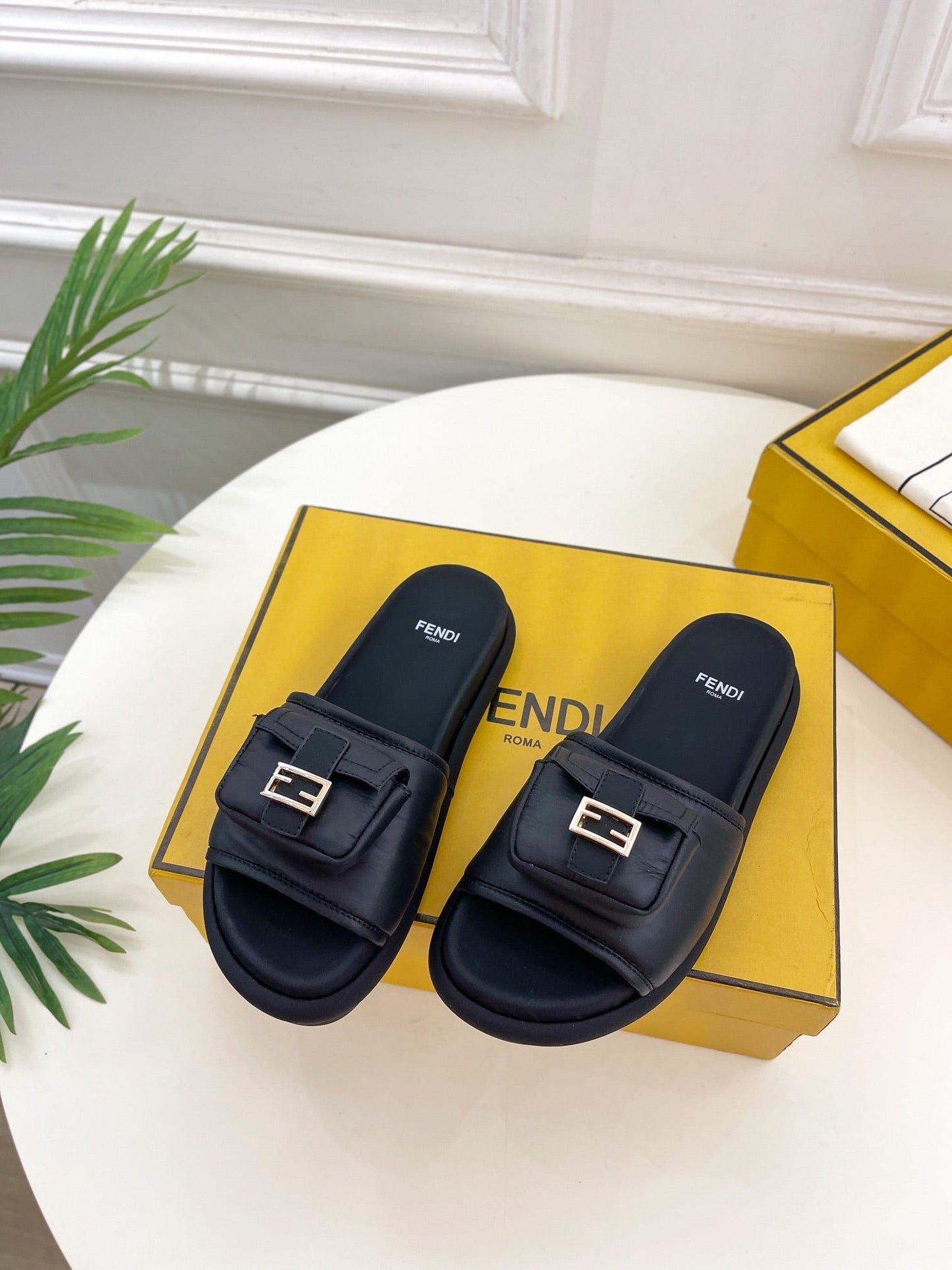 Luxury Shoes - FED - 064