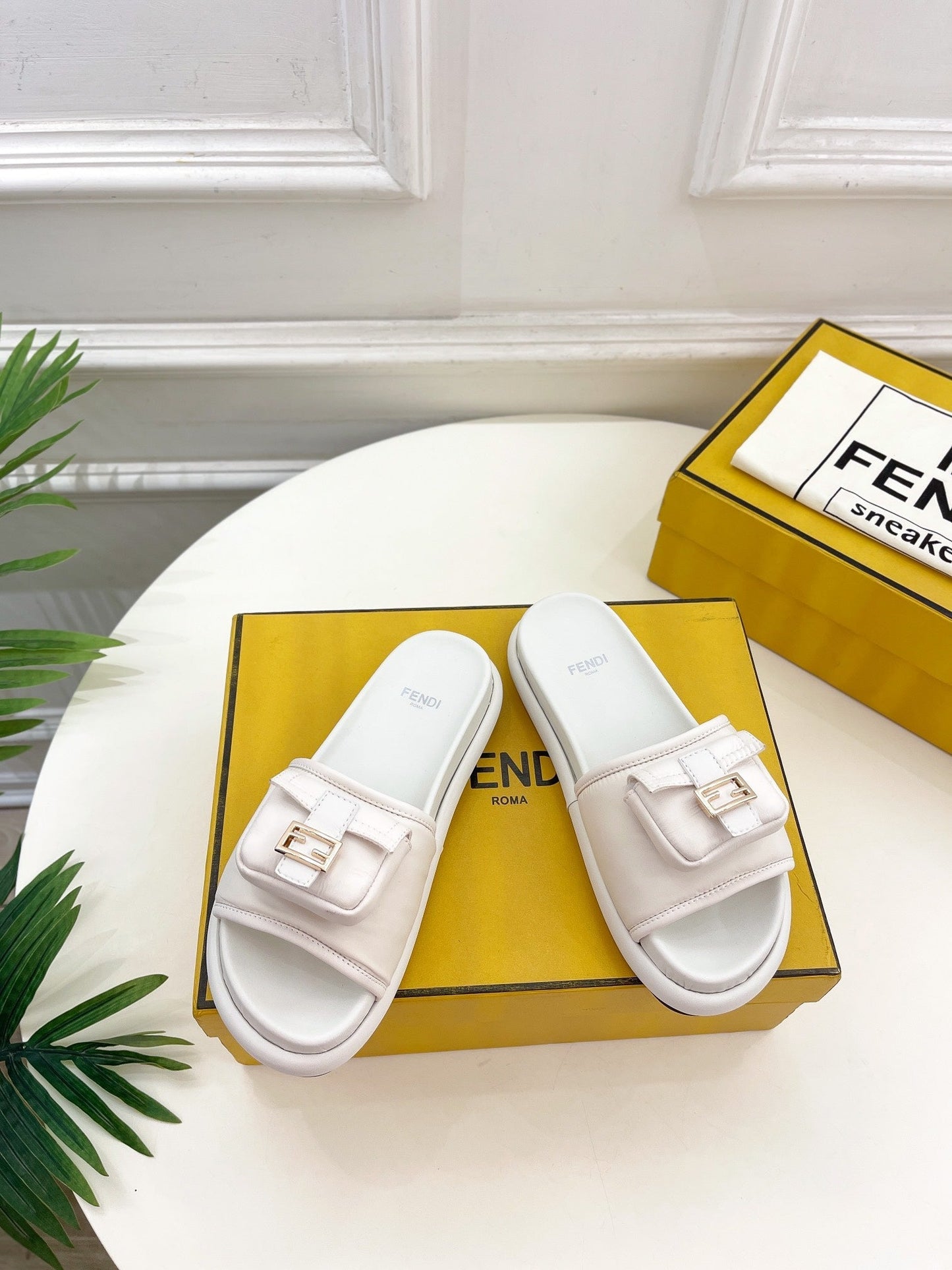 Luxury Shoes - FED - 065