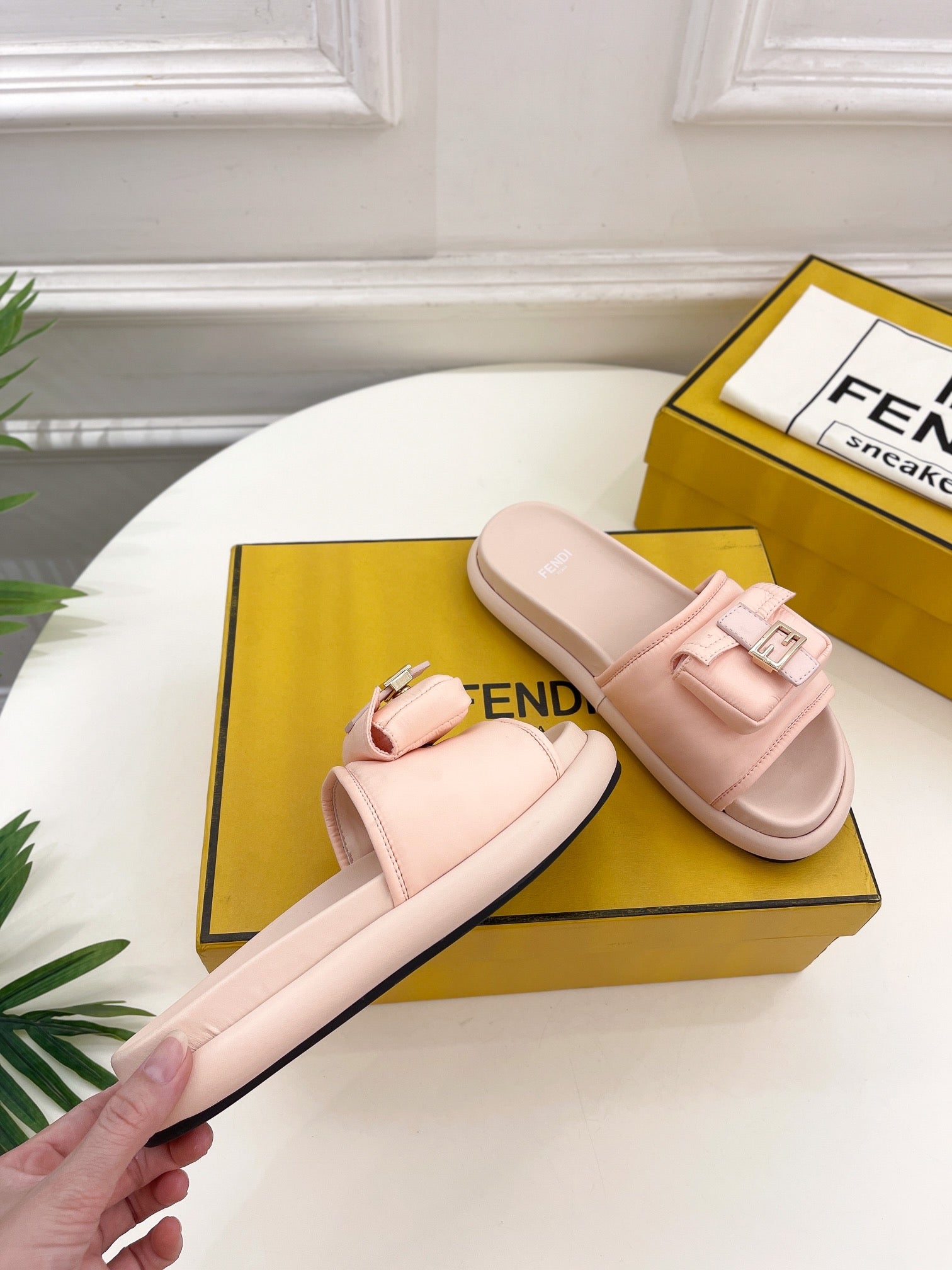 Luxury Shoes - FED - 066