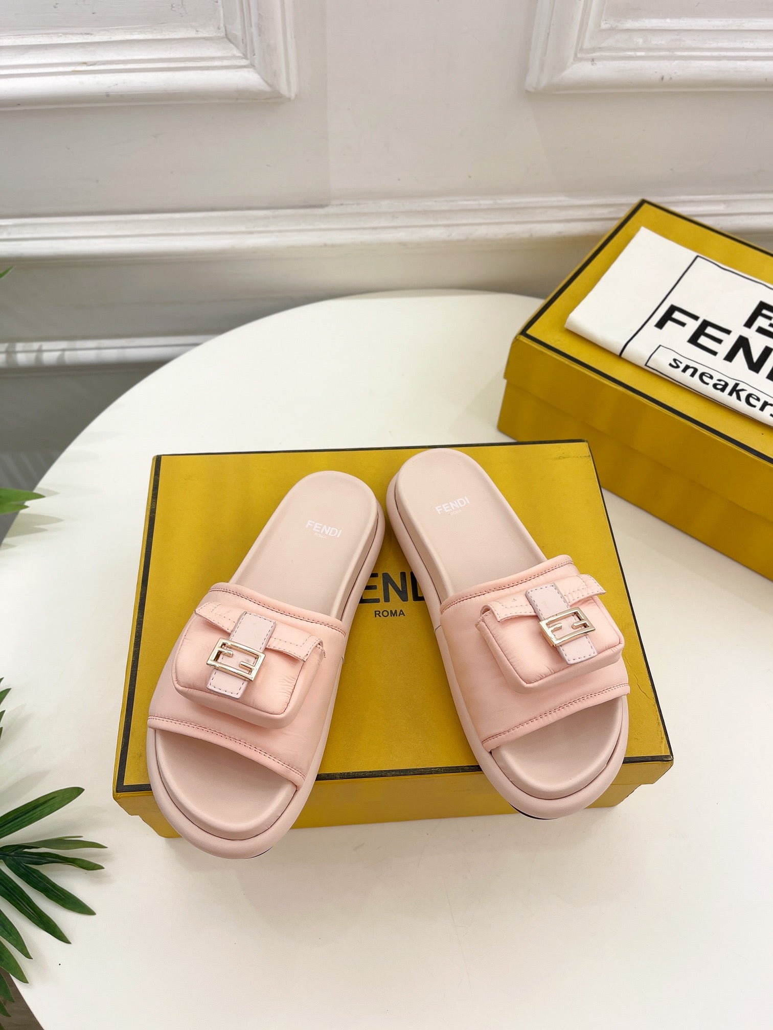 Luxury Shoes - FED - 066