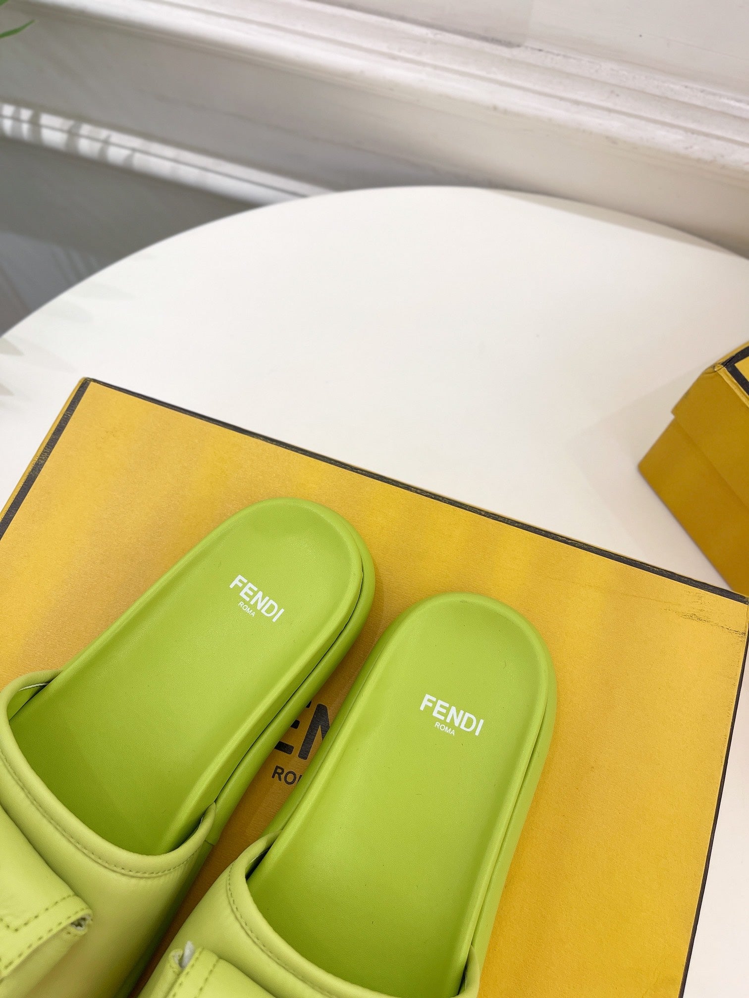 Luxury Shoes - FED - 068