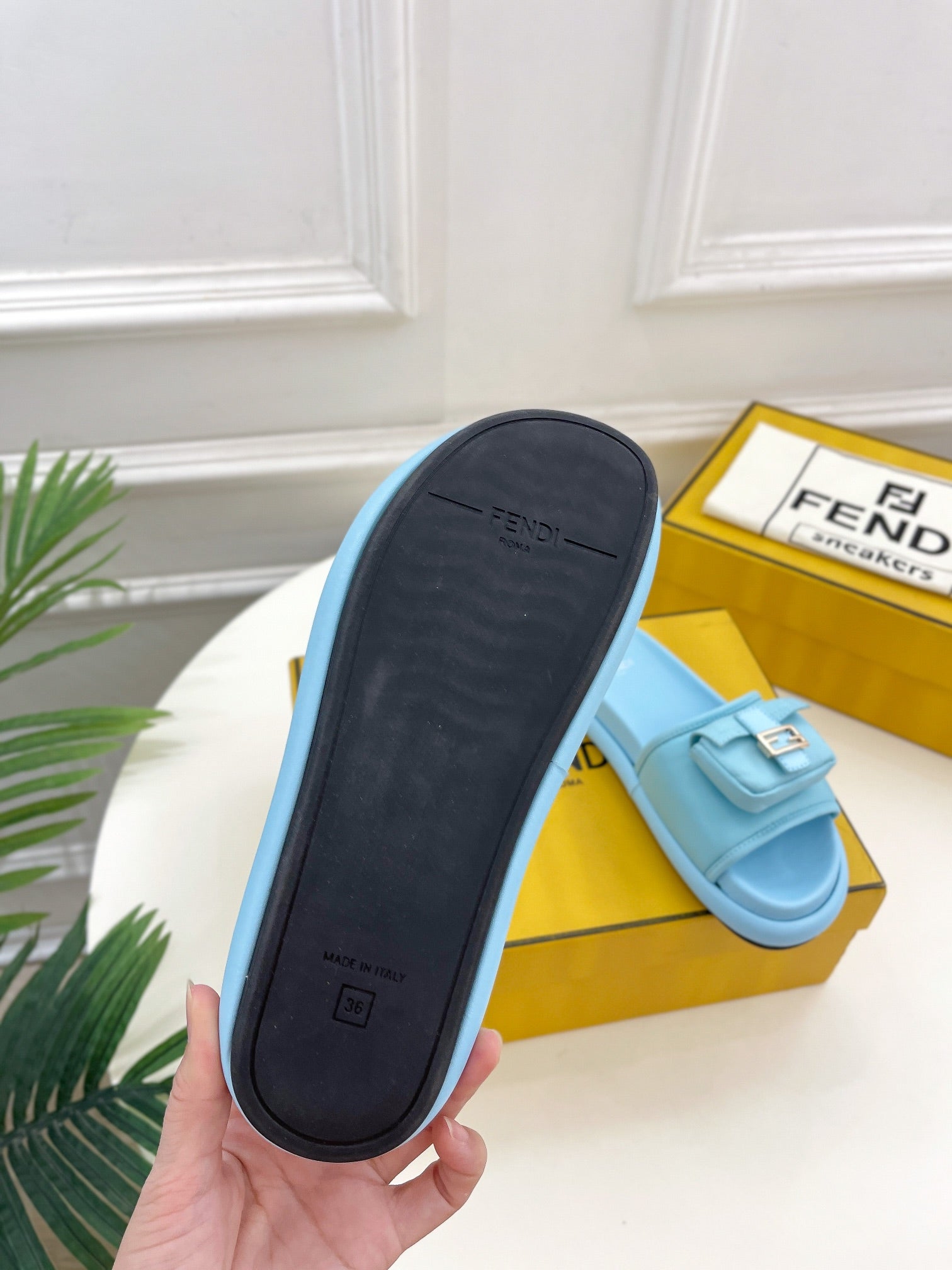 Luxury Shoes - FED - 069