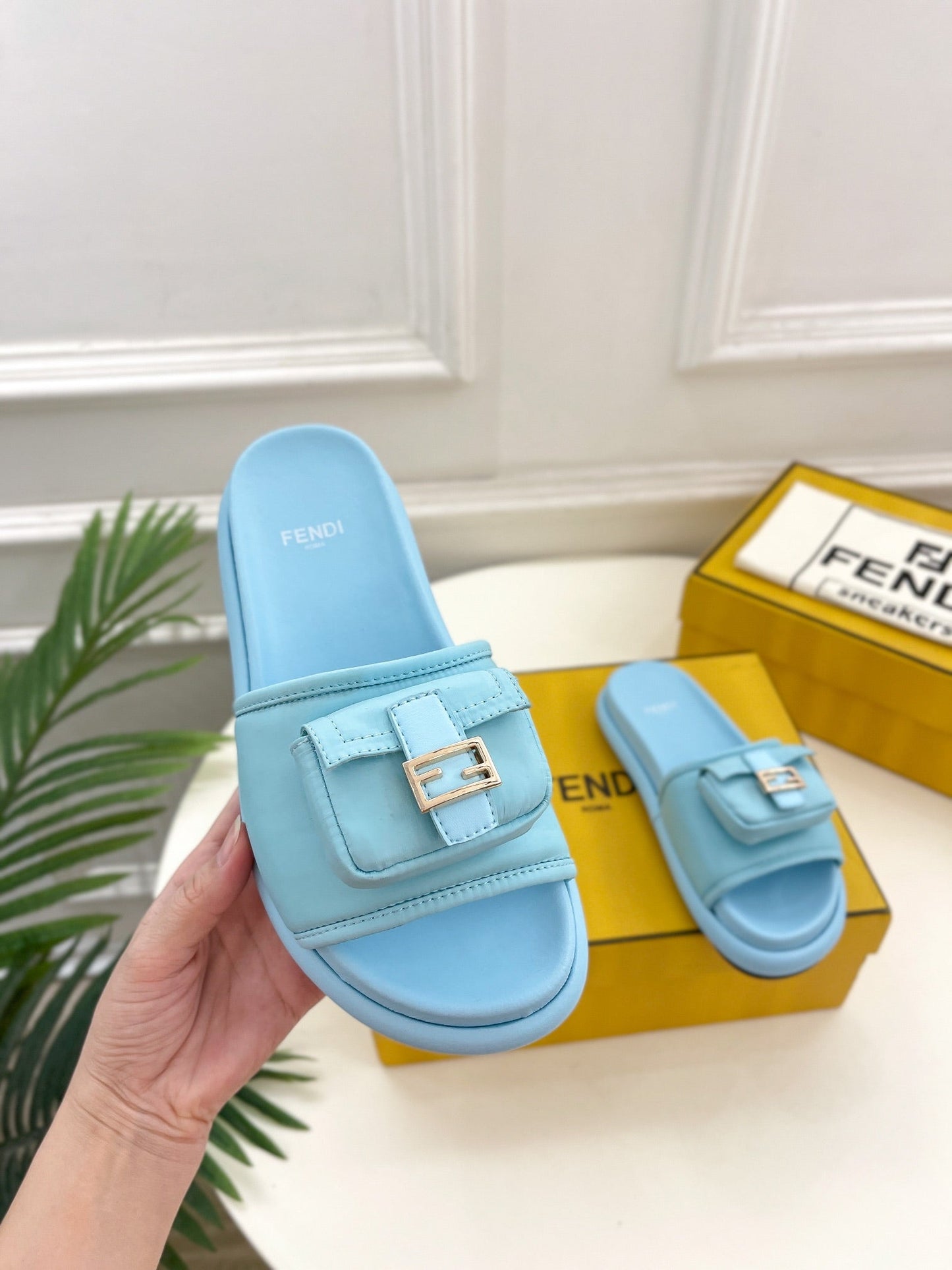 Luxury Shoes - FED - 069