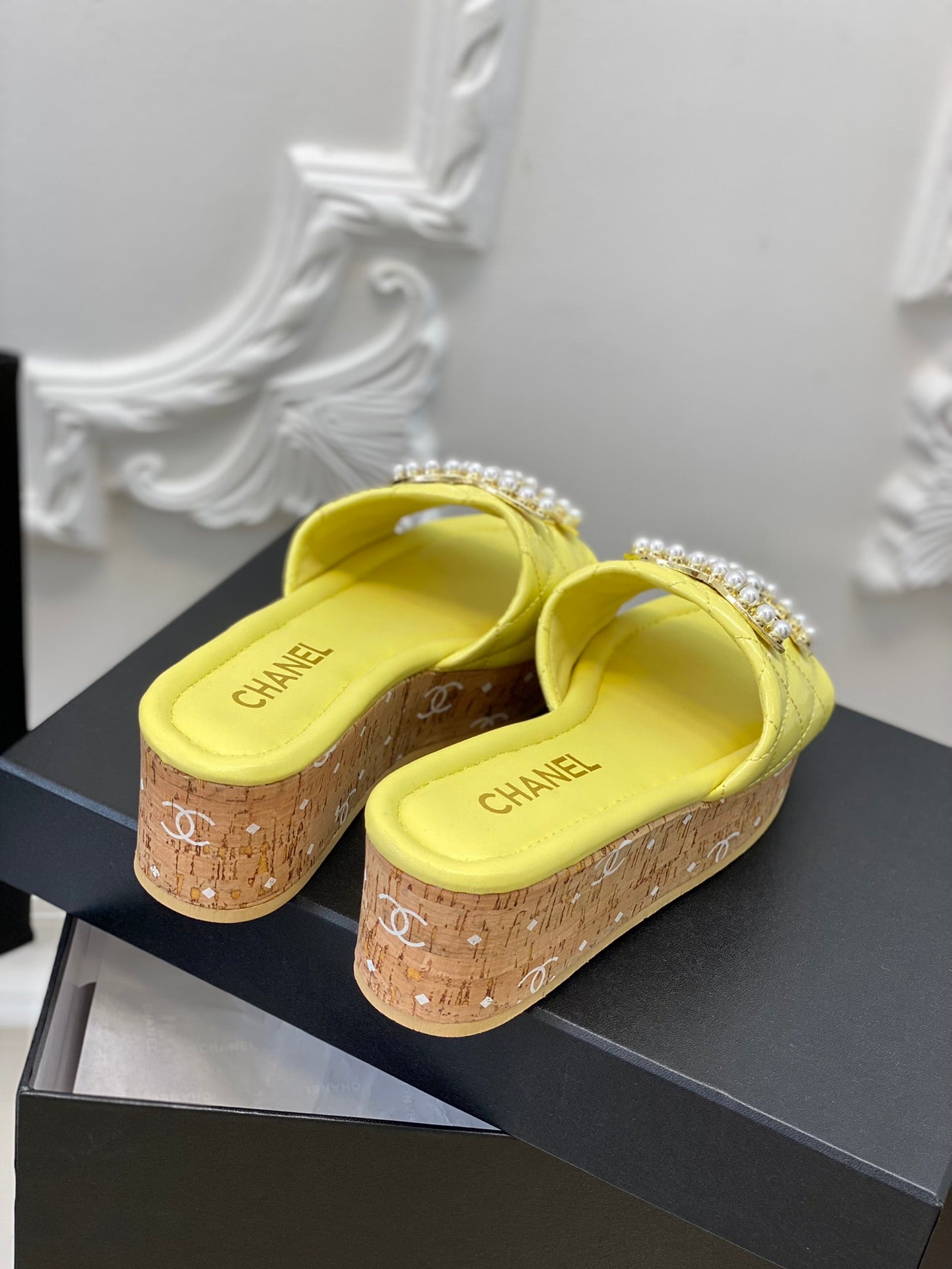 Luxury Shoes Sandals - CHL - 126