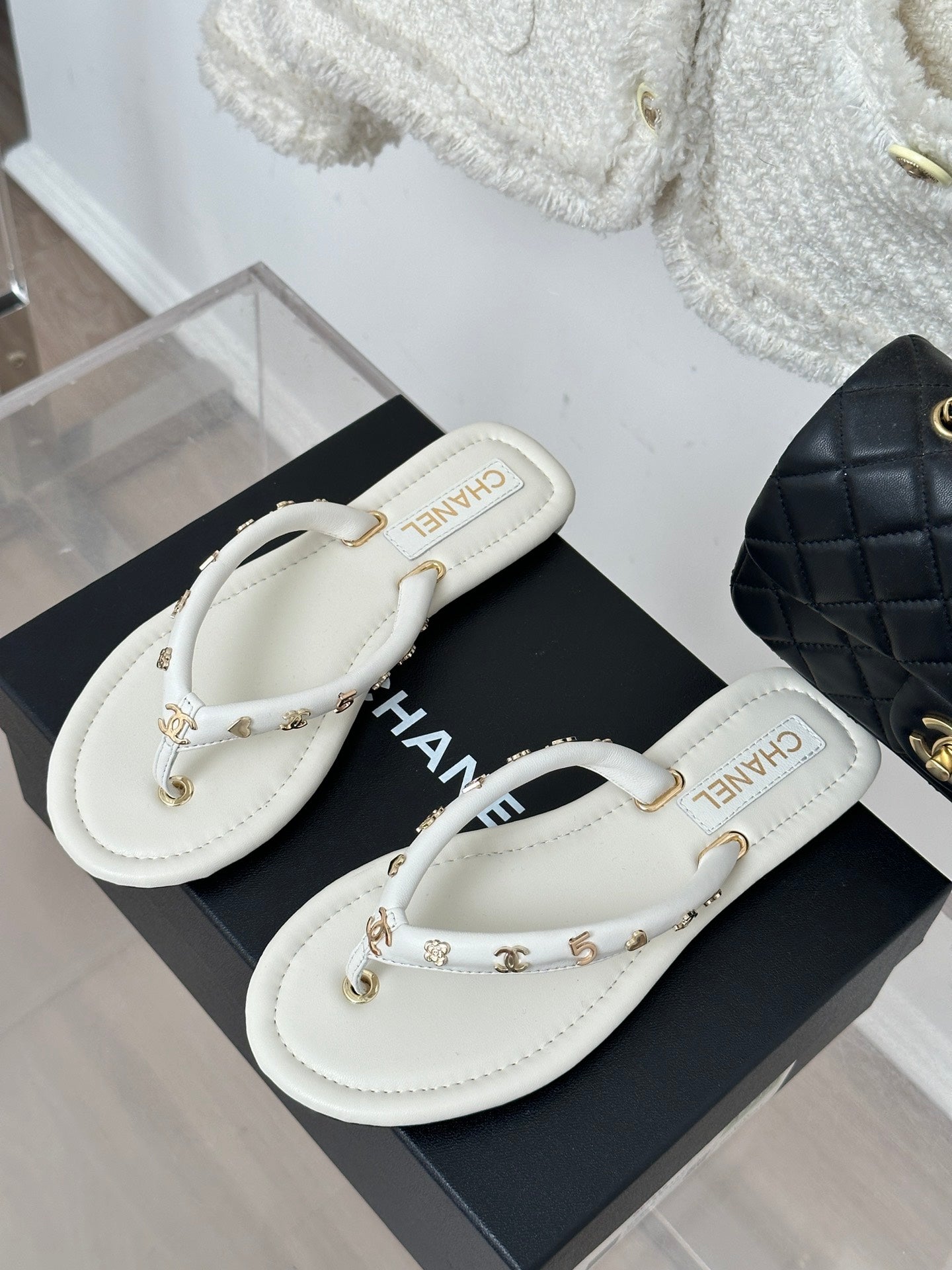 Luxury Shoes Sandals - CHL - 121