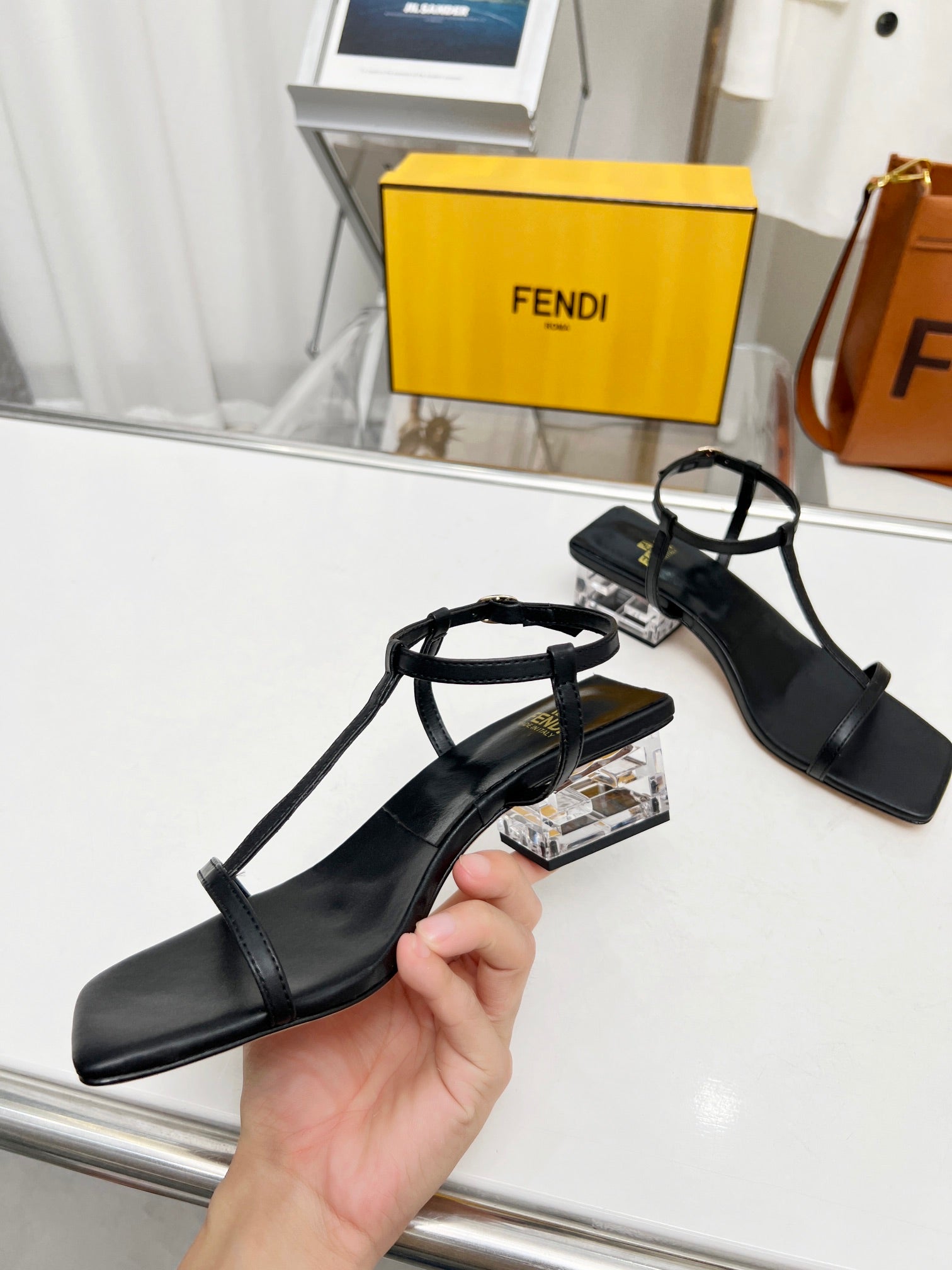 Luxury Shoes - FED - 052