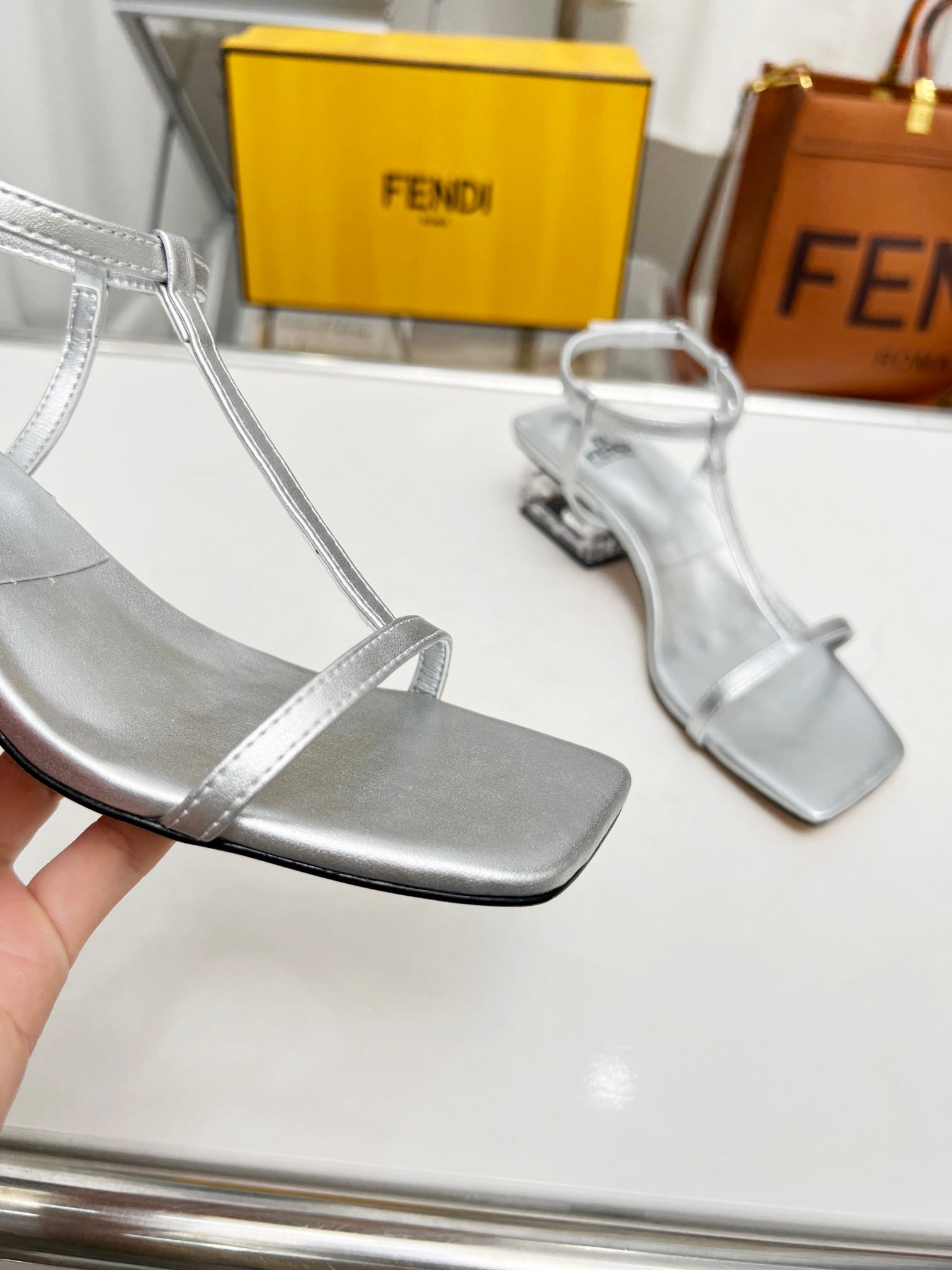 Luxury Shoes - FED - 054