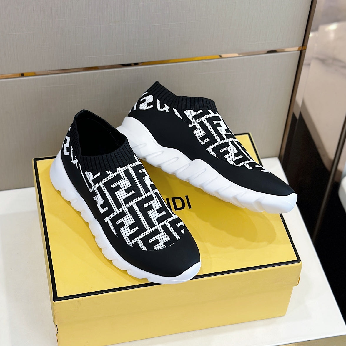 Luxury Shoes - FED - 049