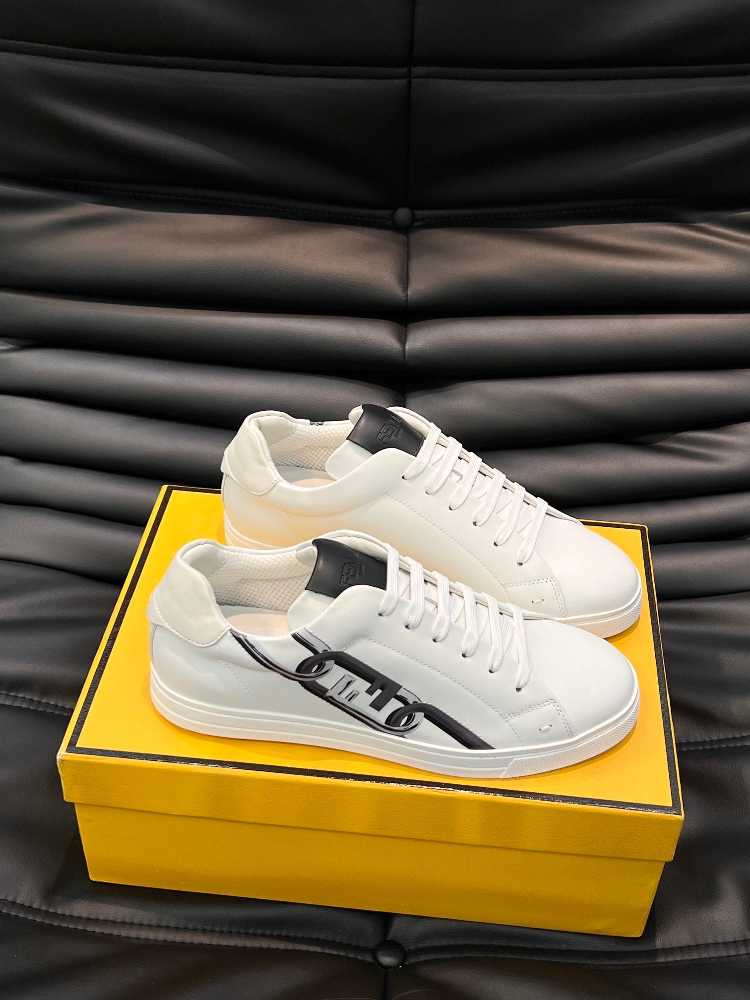 Luxury Shoes - FED - 048