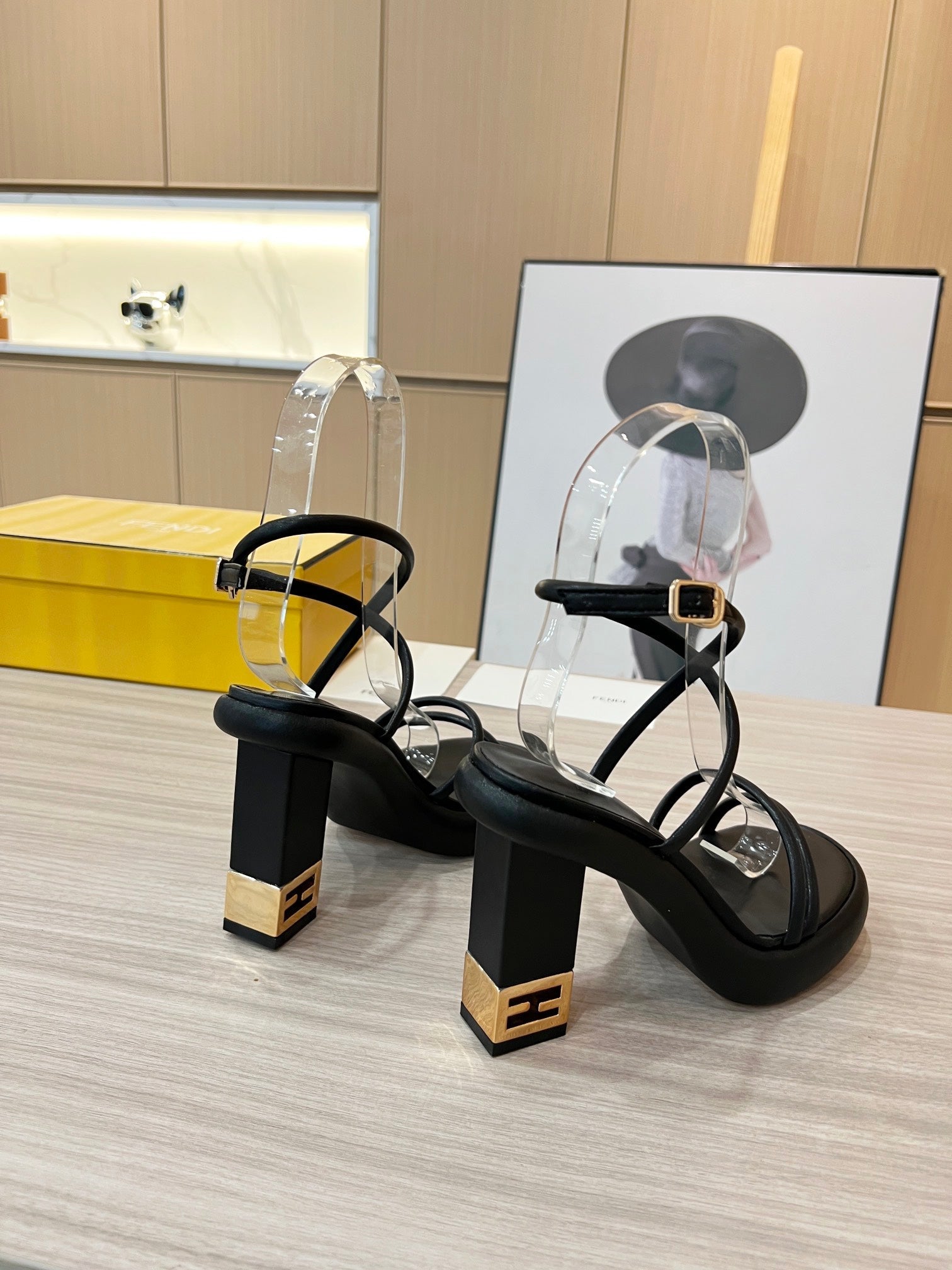 Luxury Shoes - FED - 031