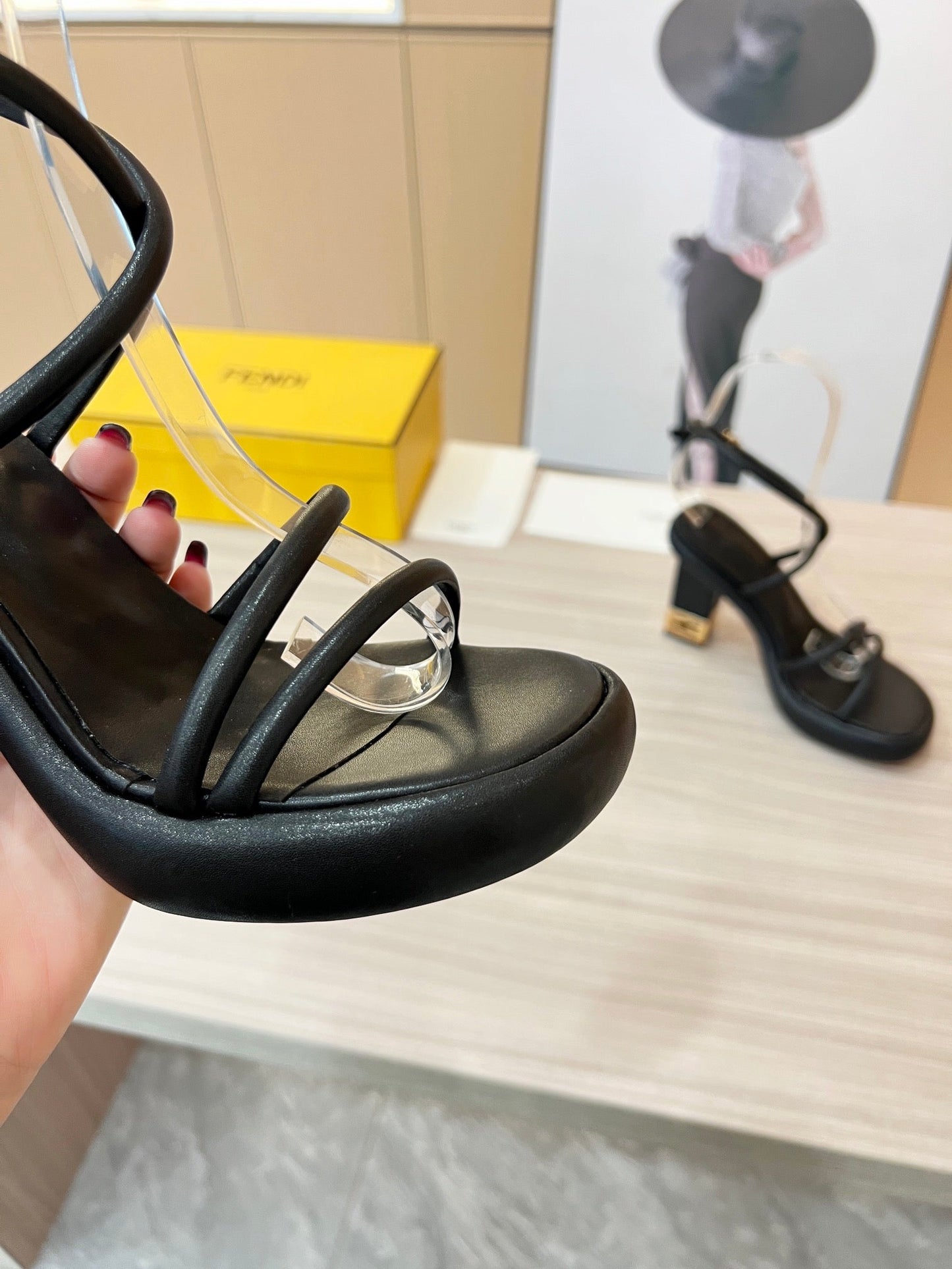 Luxury Shoes - FED - 031