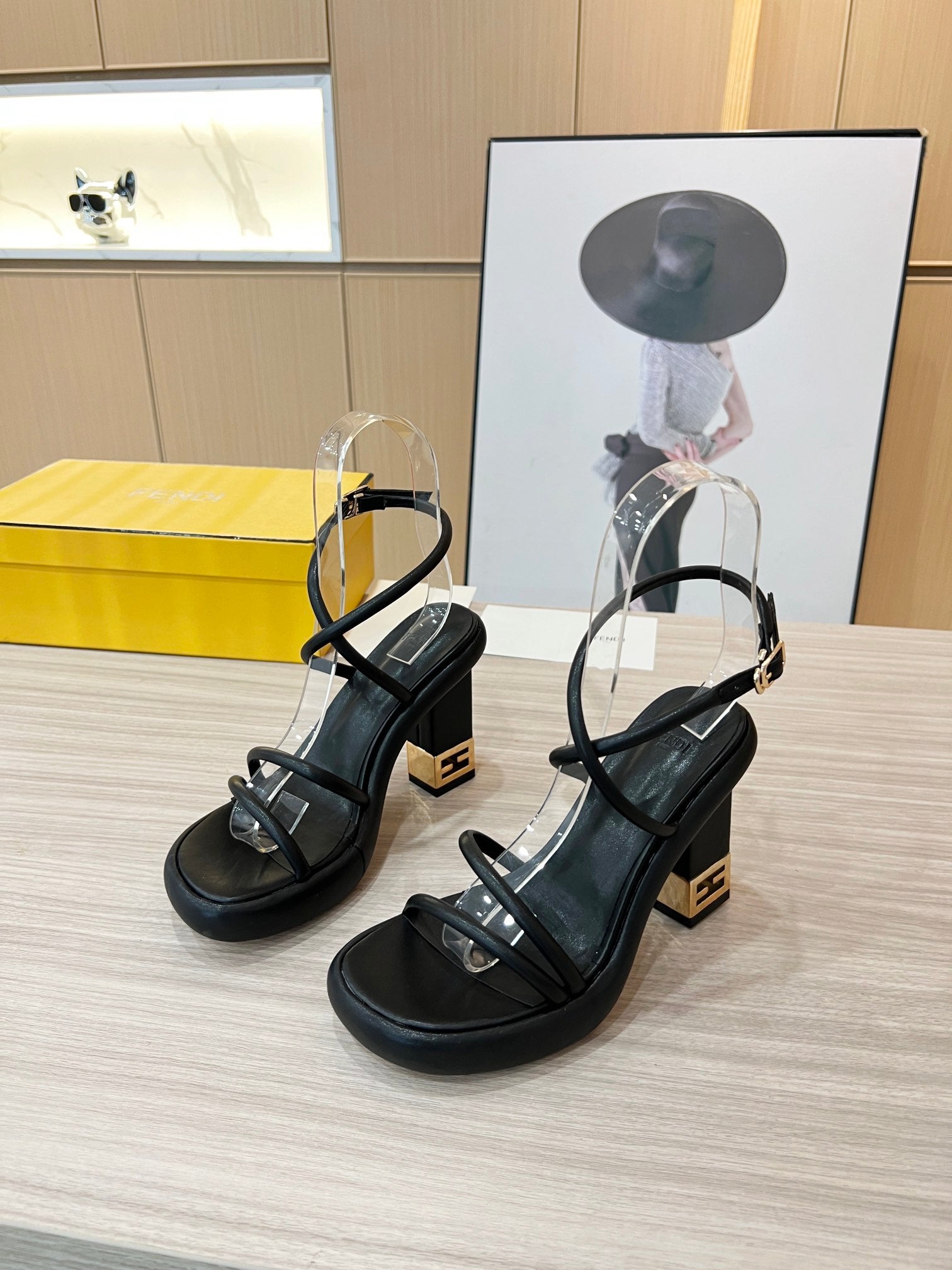 Luxury Shoes - FED - 031