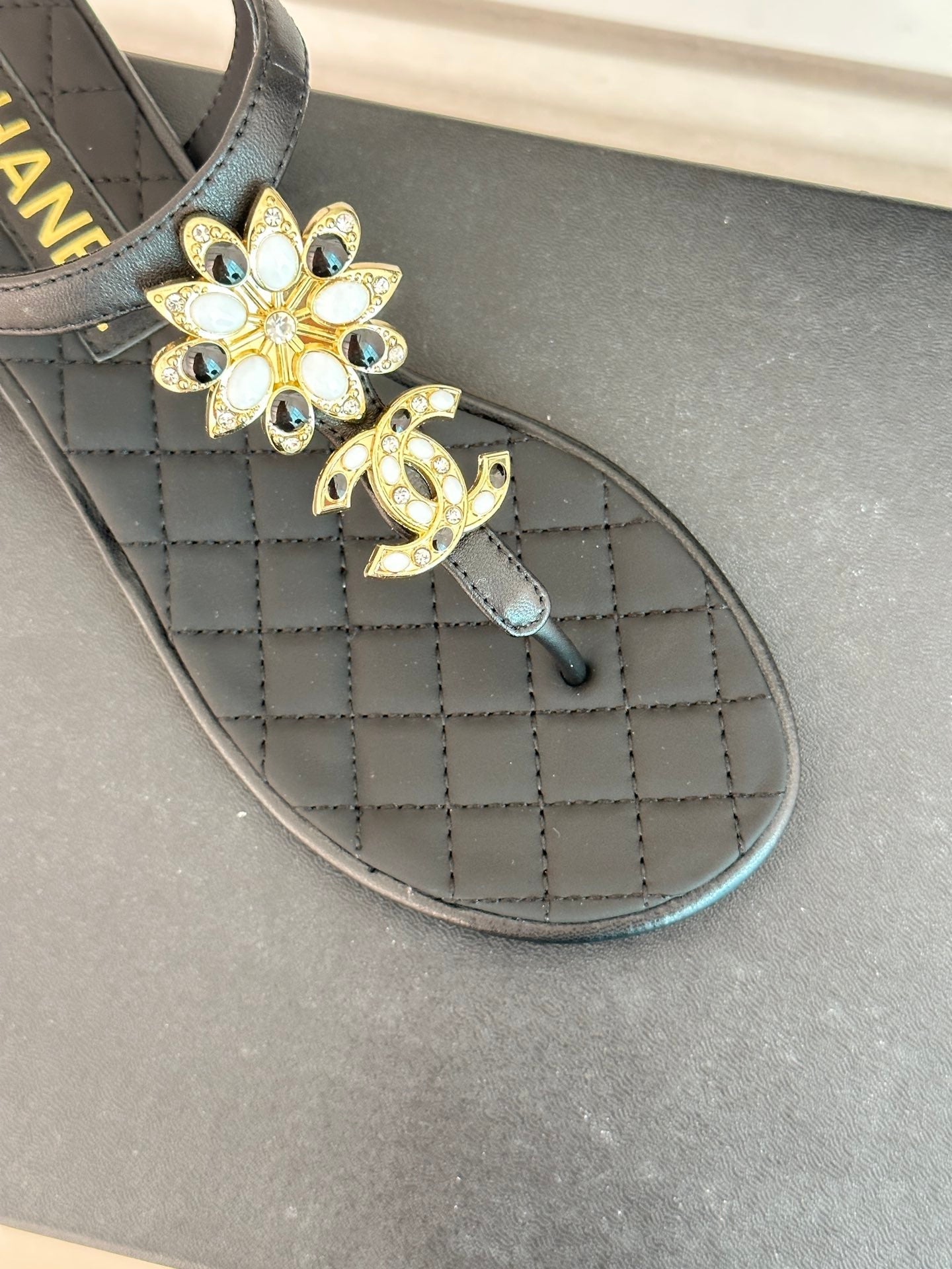 Luxury Shoes Sandals - CHL - 024